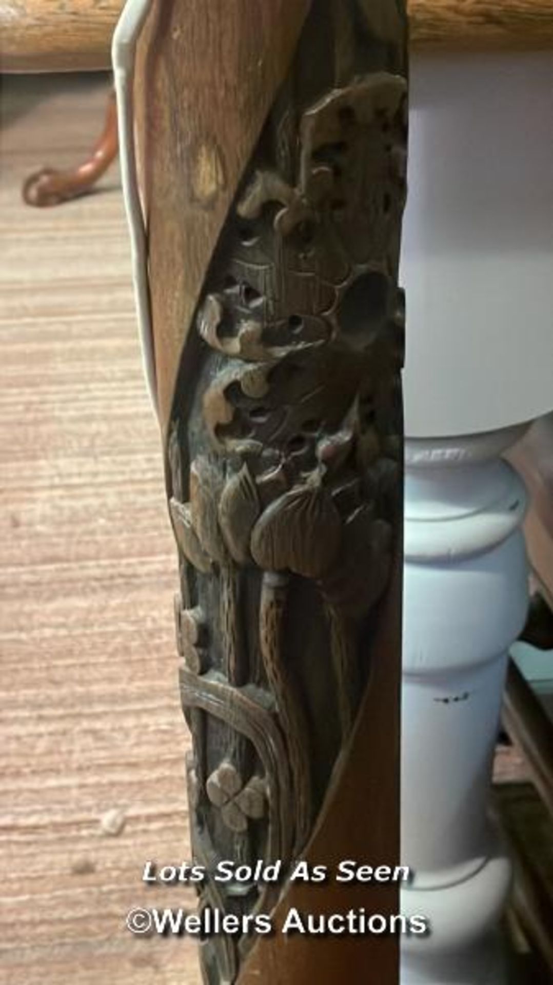 *CHINESE HARDWOOD STANDARD LAMP / LOCATED AT VICTORIA ANTIQUES, WADEBRIDGE, PL27 7DD - Image 3 of 5