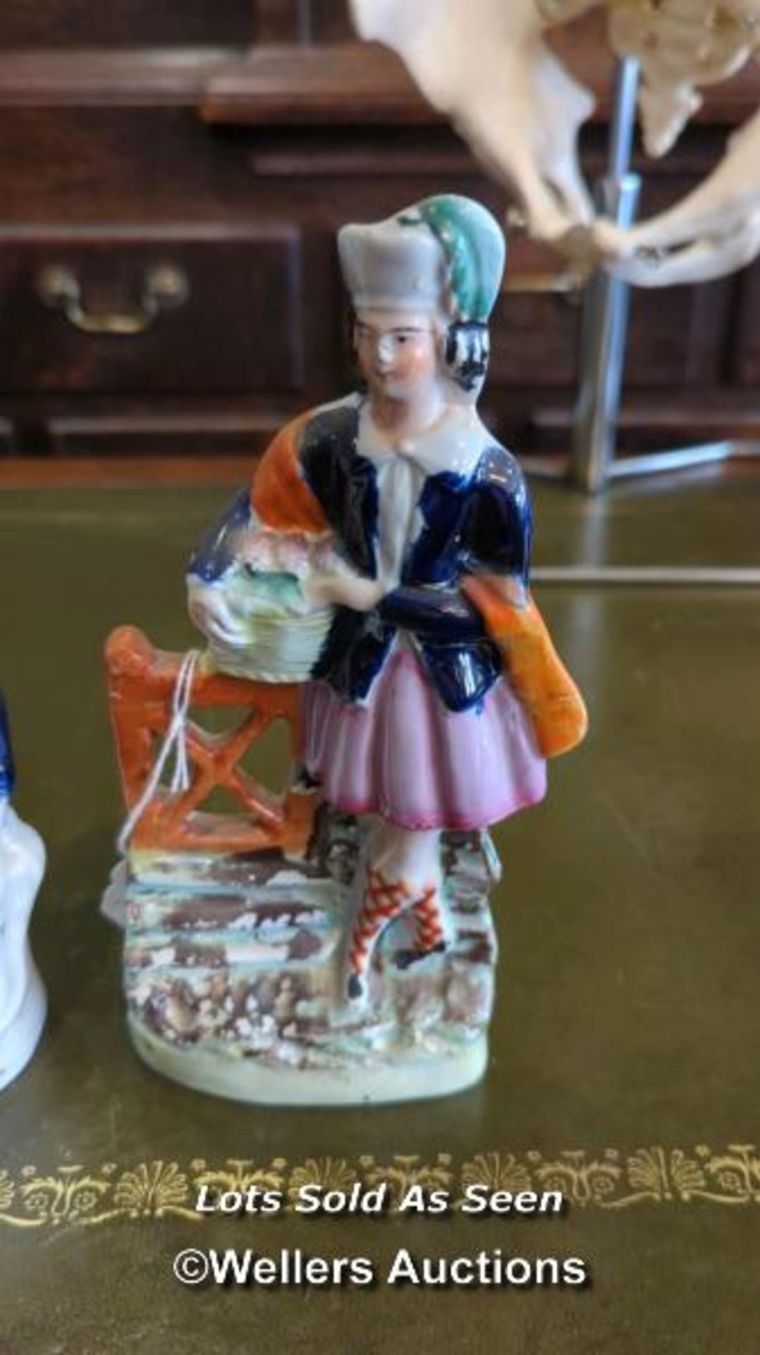 *FOUR STAFFORDSHIRE FIGURES / LOCATED AT VICTORIA ANTIQUES, WADEBRIDGE, PL27 7DD - Image 5 of 5