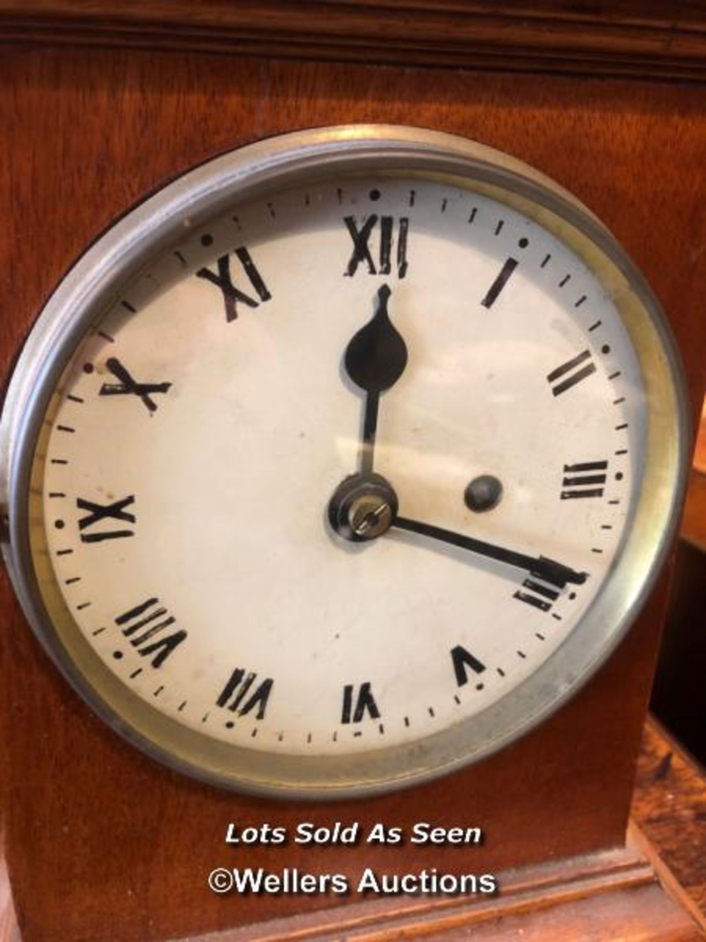 *MAHOGANY CASED SINGLE FUSEE MANTEL CLOCK, MOVEMENT STAMPED SWINDEN & SONS, BIRMINGHAM / LOCATED - Image 2 of 4