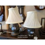 *TWO SERPENTINE TABLE LAMPS, THE LARGEST 14CM / LOCATED AT VICTORIA ANTIQUES, WADEBRIDGE, PL27 7DD