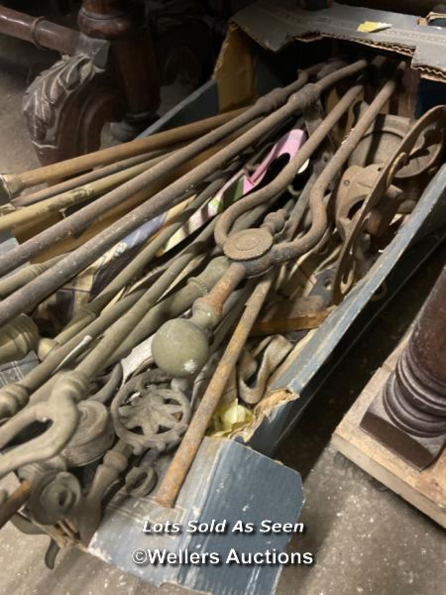 COLLECTION OF FIRE IRONS / LOCATED AT VICTORIA ANTIQUES, WADEBRIDGE, PL27 7DD - Image 2 of 2