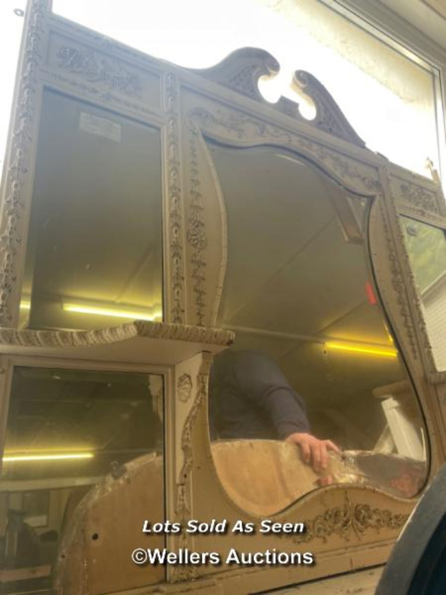 *WHITE GILT OVER MANTLE MIRROR, 106CM (W) X 100CM (H) / LOCATED AT VICTORIA ANTIQUES, WADEBRIDGE,