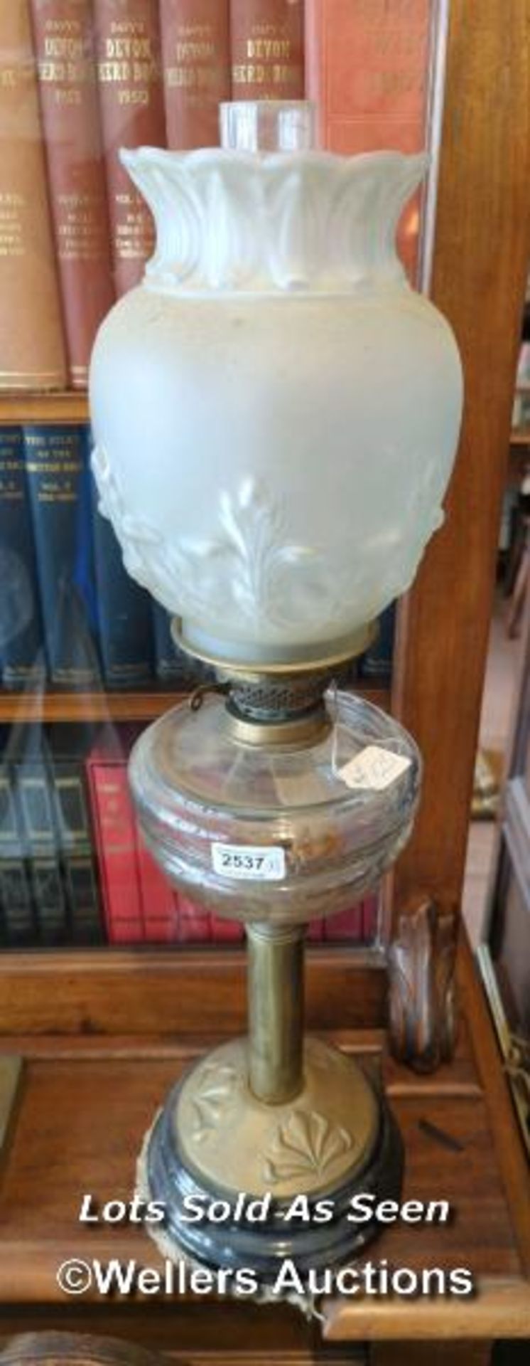 *VICTORIAN OIL LAMP WITH MOULDED GLASS SHADE AND GLASS RESERVOIR, 67CM / LOCATED AT VICTORIA