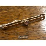 *9CT GOLD BAR BROOCH WITH INSET STONE, JOSEPH COOK, C.1905 / LOCATED AT VICTORIA ANTIQUES,