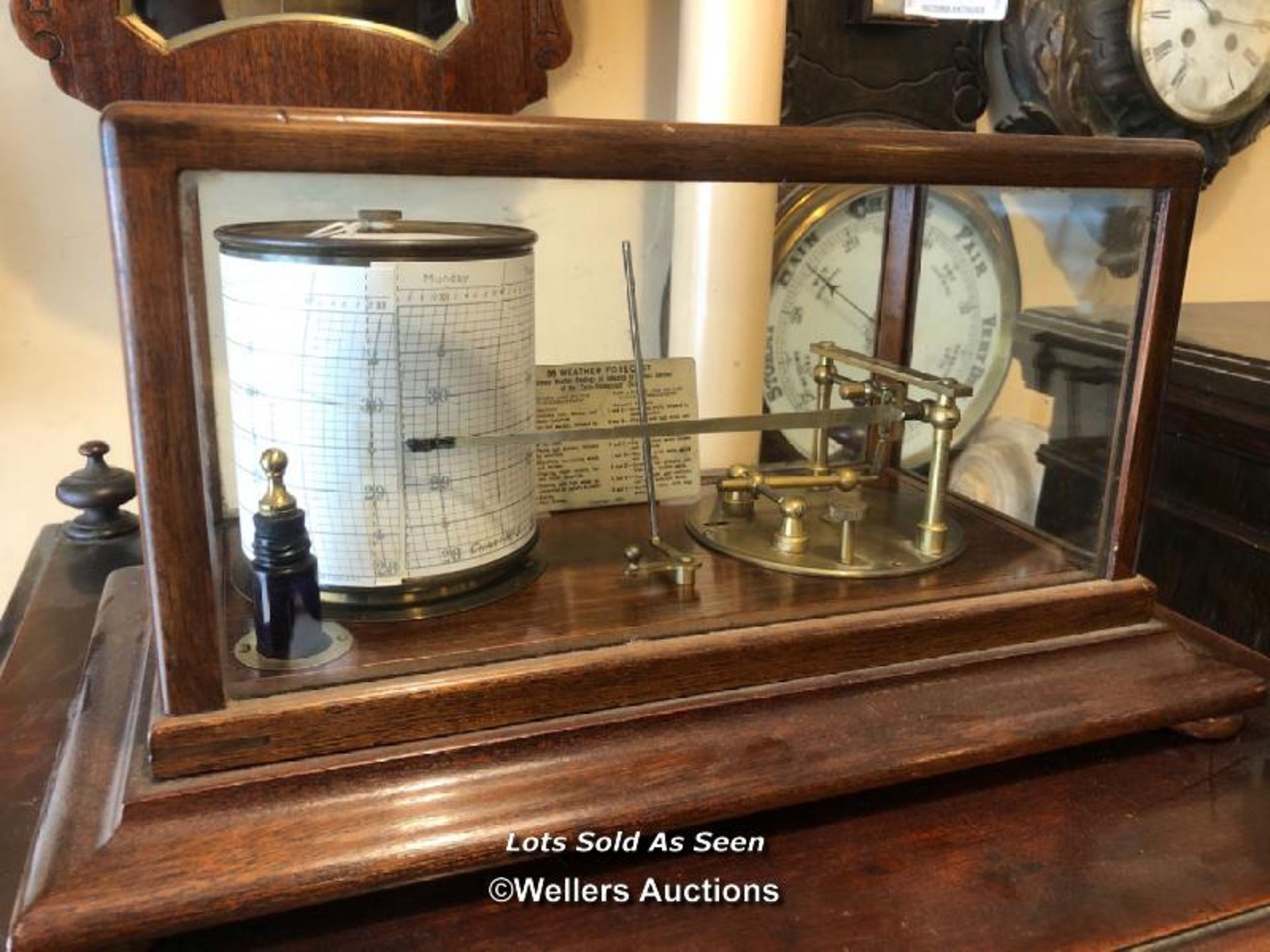 *MAHOGANY CASED BAROGRAPH / LOCATED AT VICTORIA ANTIQUES, WADEBRIDGE, PL27 7DD