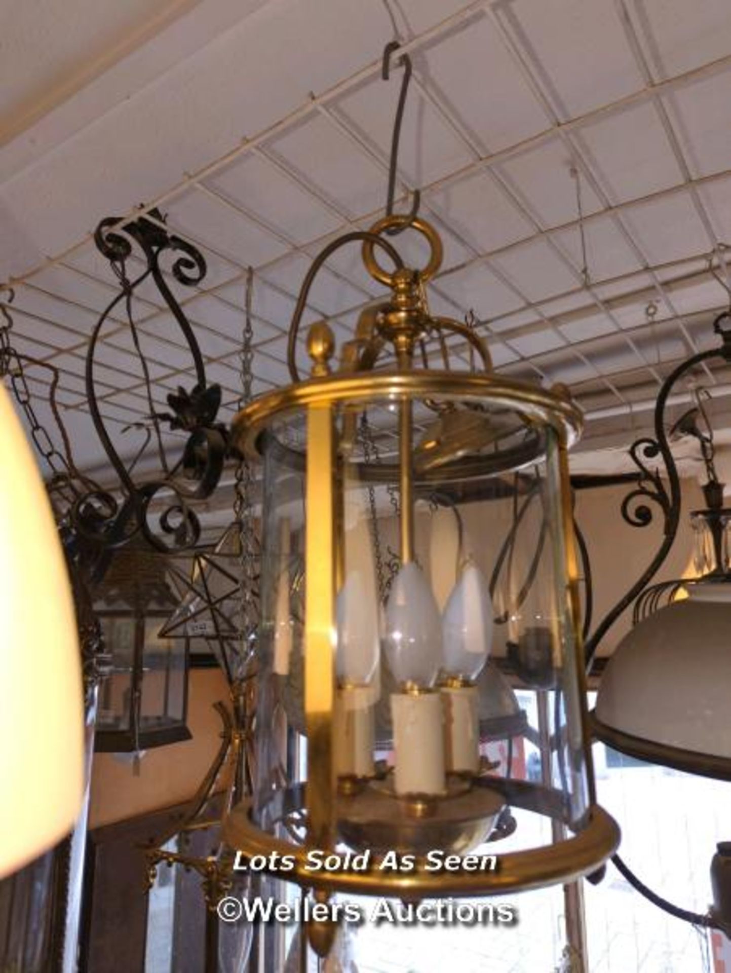 *BRASS PENDANT LIGHT WITH GLASS SHADE / LOCATED AT VICTORIA ANTIQUES, WADEBRIDGE, PL27 7DD