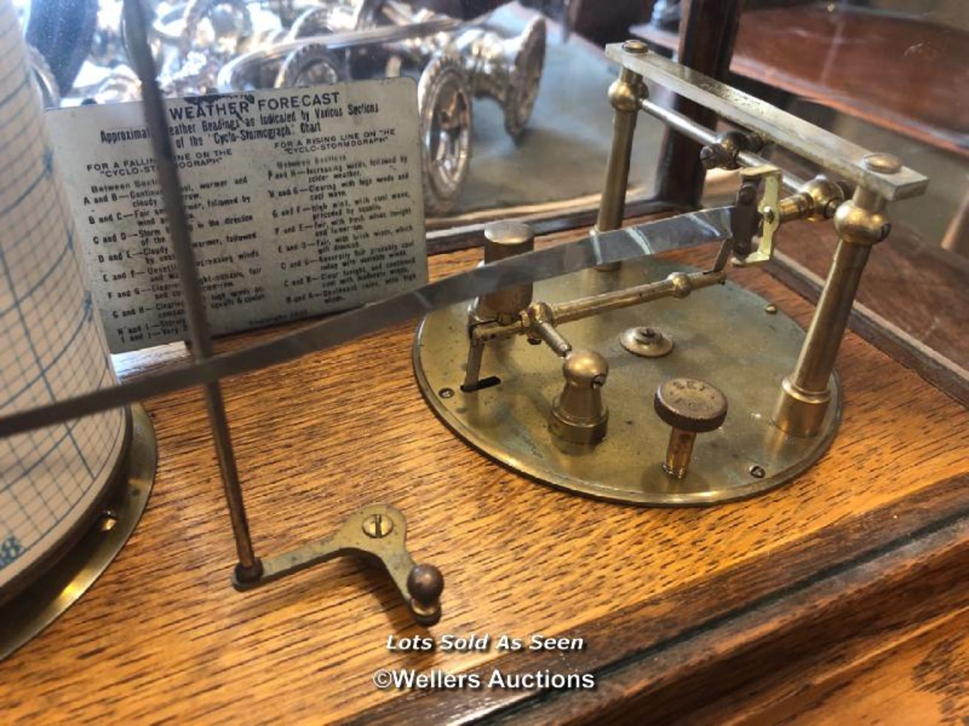 *OAK CASED BAROGRAPH / LOCATED AT VICTORIA ANTIQUES, WADEBRIDGE, PL27 7DD - Image 2 of 4