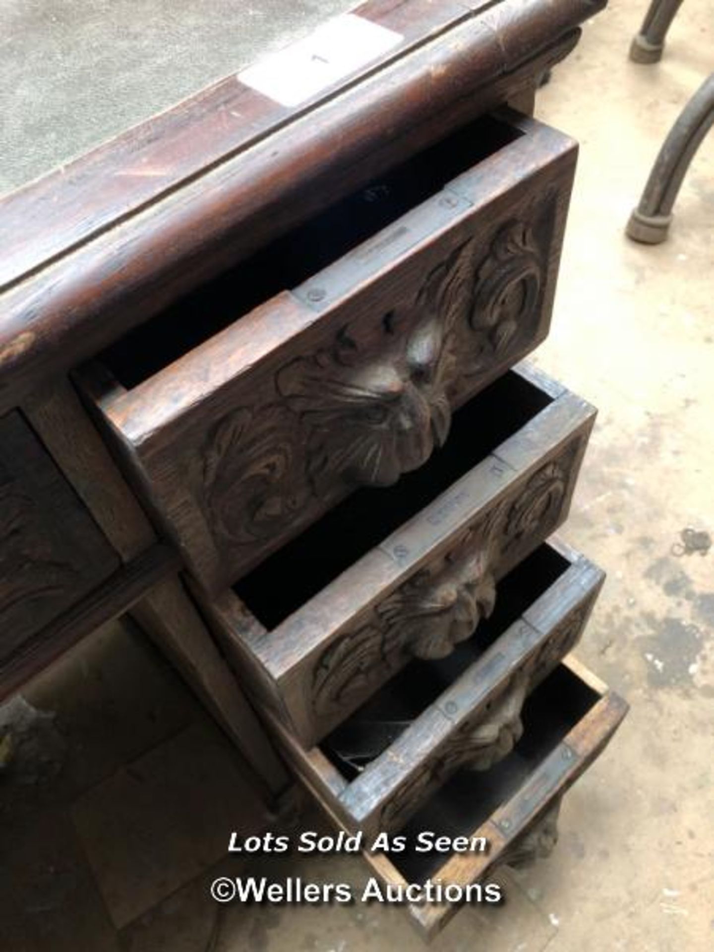 OAK CARVED DESK WITH NINE DRAWERS, 41.5 X 28.5 X 29.5 INCHES / LOCATED AT VICTORIA ANTIQUES, - Image 7 of 7