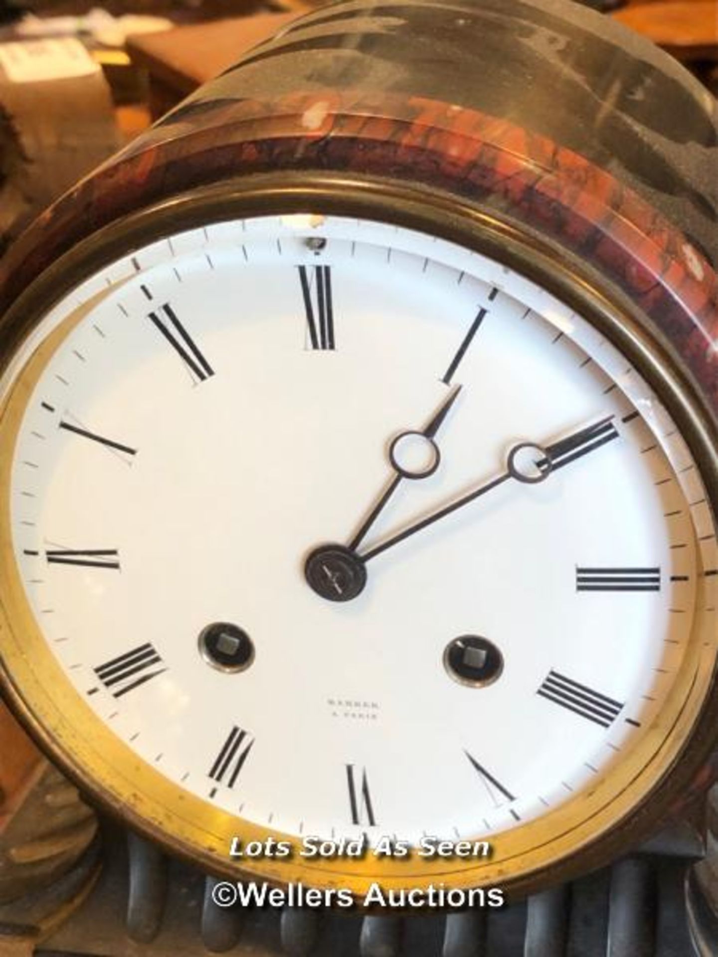 *VICTORIAN BLACK SLATE AND RED MARBLE MANTEL CLOCK WITH TWO TRAIN MOVEMENT / LOCATED AT VICTORIA - Image 2 of 5