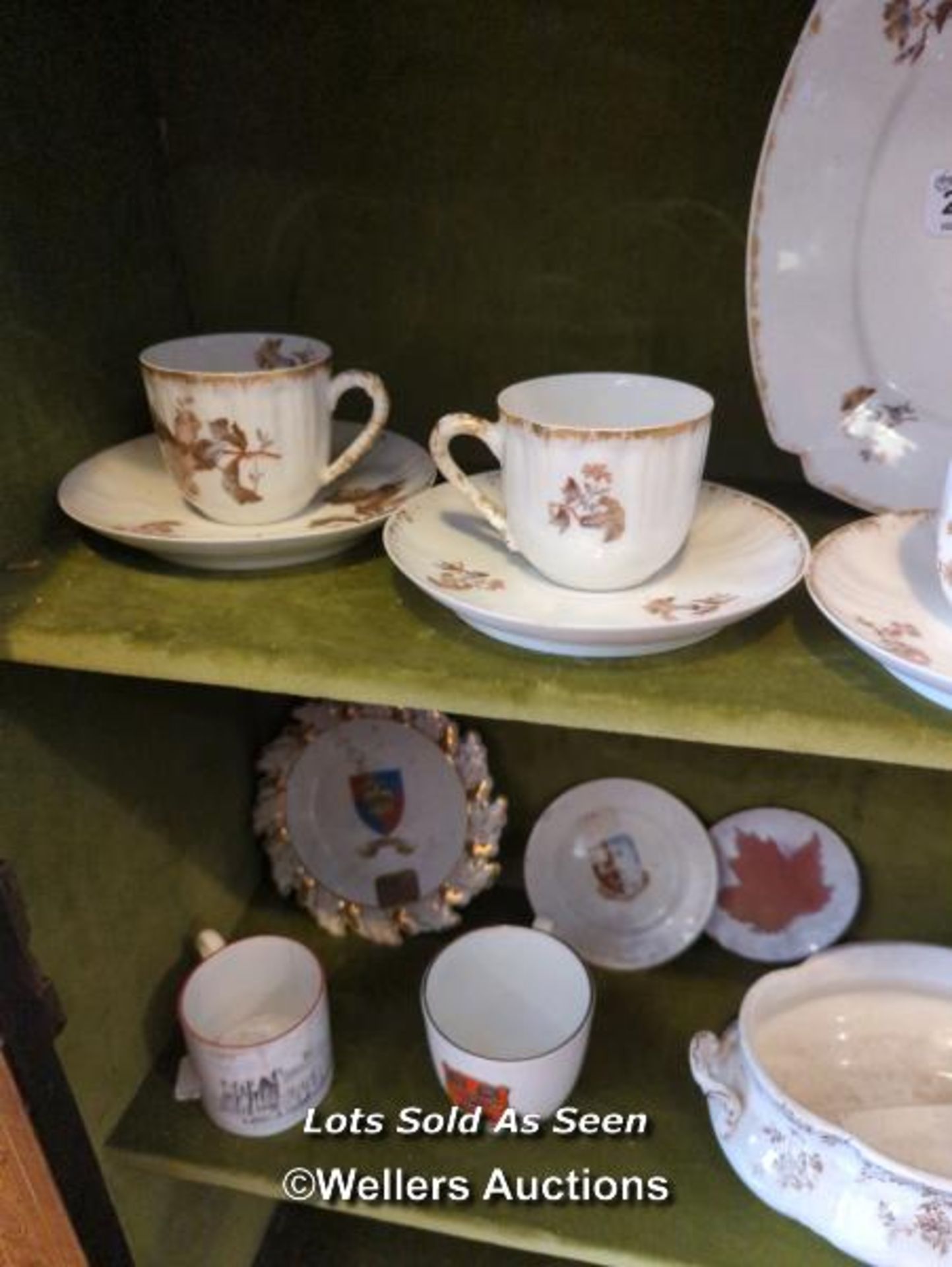 *CERAMICS TO INCLUDE YARMOUTH CUP, GOSS CUP, DECORATIVE PART TEA SET / LOCATED AT VICTORIA ANTIQUES, - Image 2 of 3