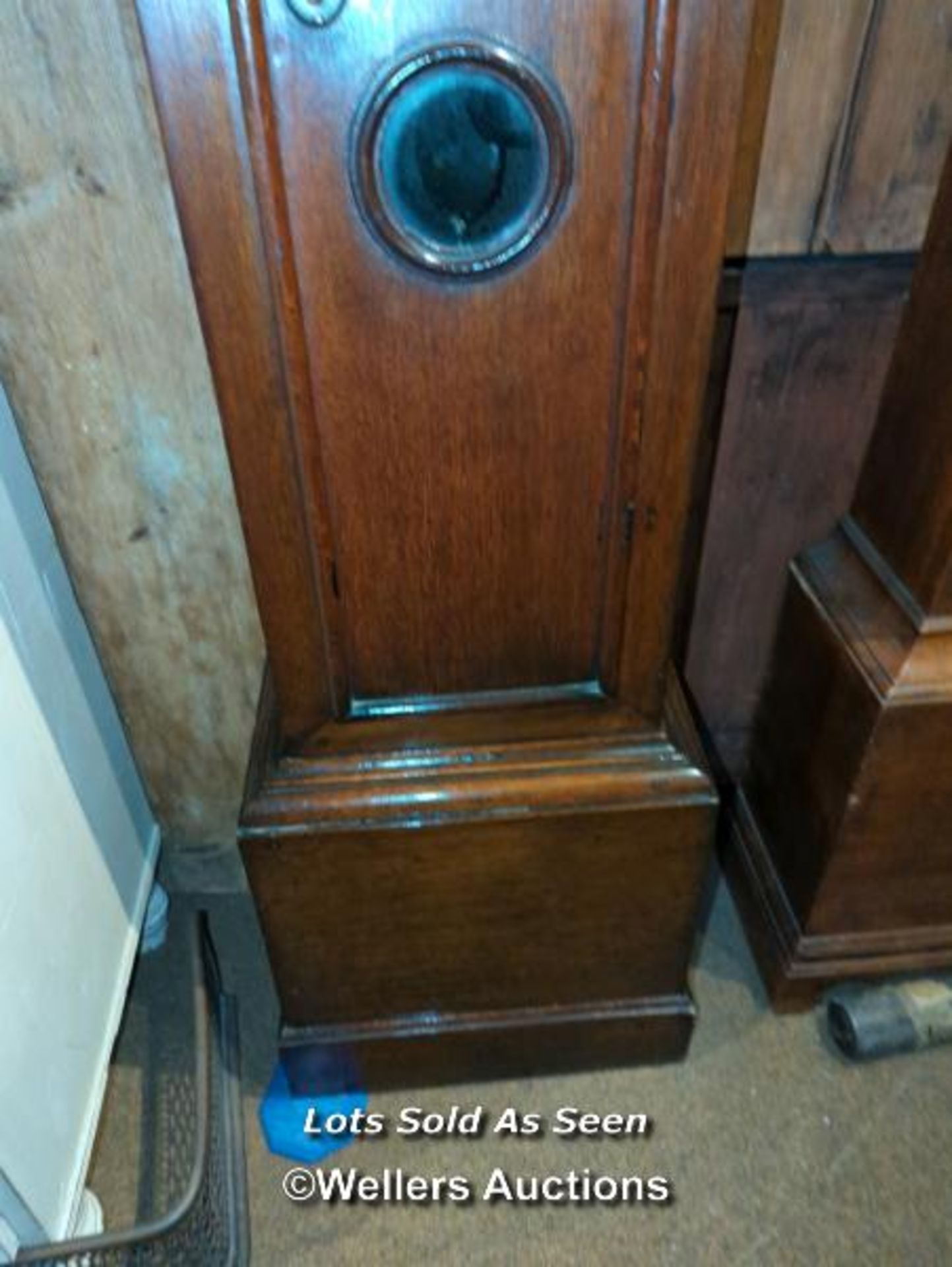 *18TH CENTURY 8 DAY OAK LONGCASE CLOCK, DIAL SIGNED SAMUEL LEE, LONDON, 215CM / LOCATED AT - Image 5 of 5