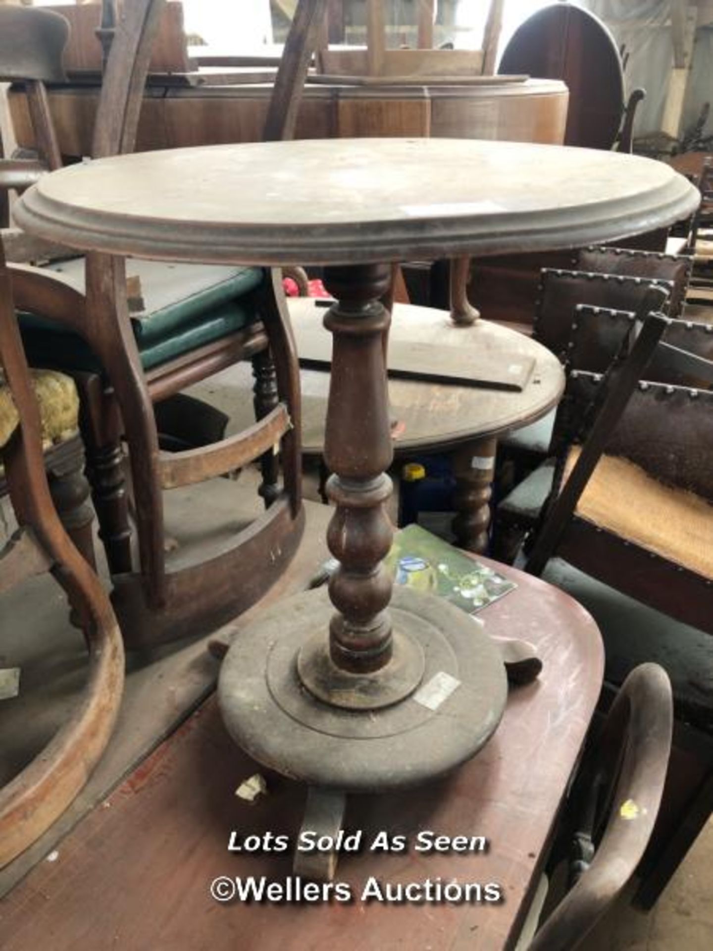 SMALL CIRCULAR SIDE TABLE, 24 DIAMETER X 28 INCHES HIGH / LOCATED AT VICTORIA ANTIQUES,