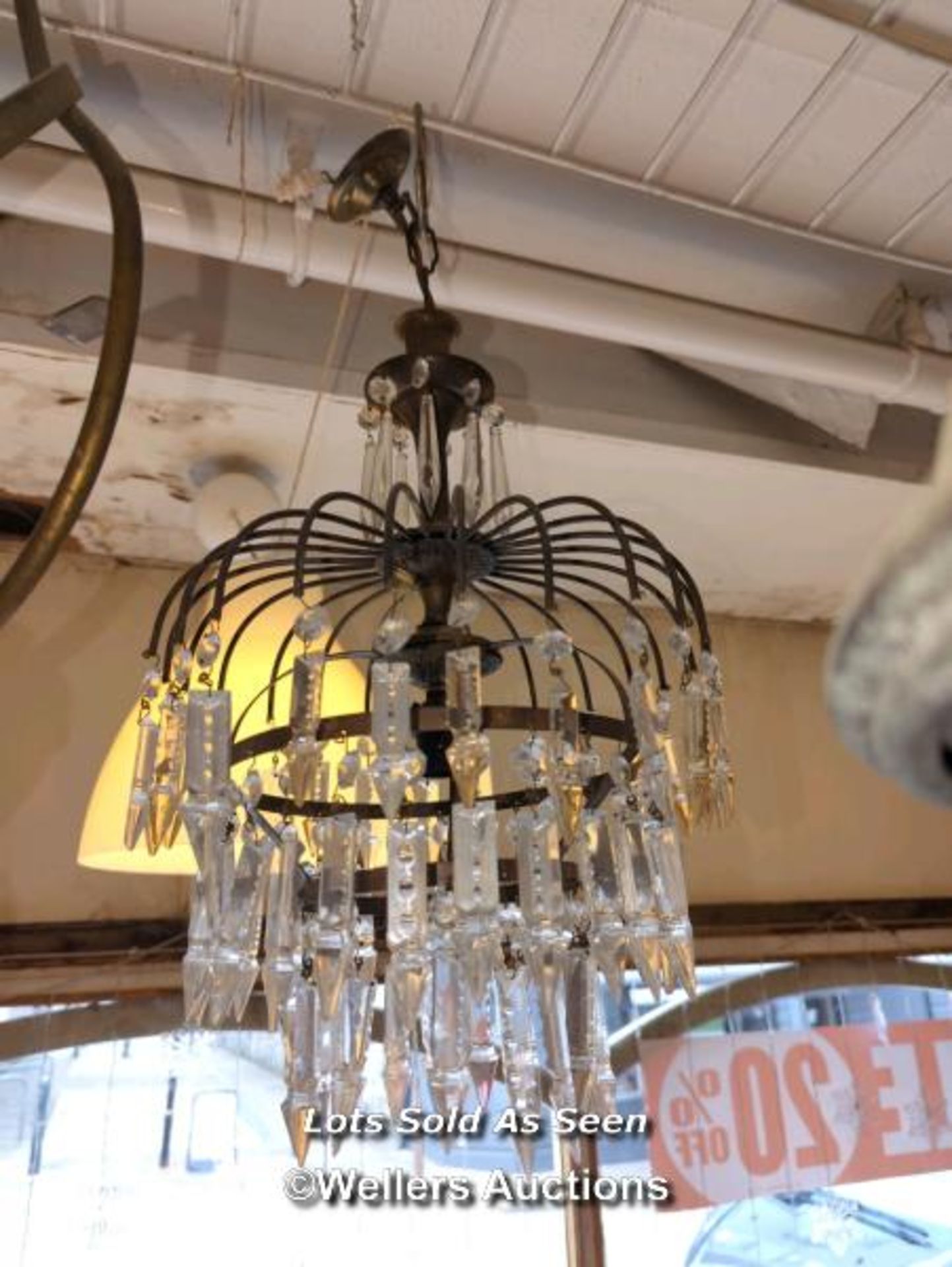 *CRYSTAL DROP CHANDELIER / LOCATED AT VICTORIA ANTIQUES, WADEBRIDGE, PL27 7DD