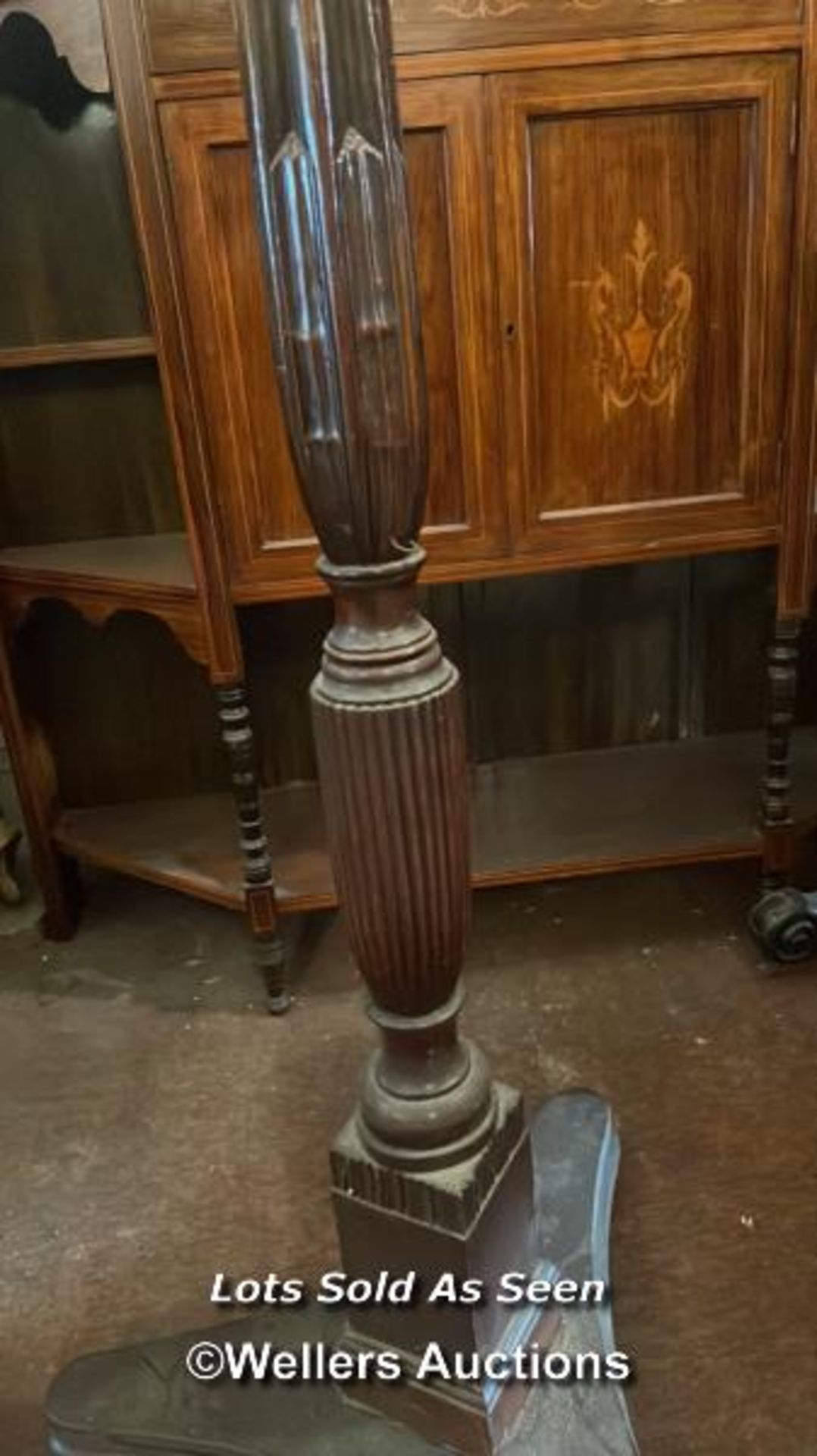 *OAK STANDARD LAMP BASE / LOCATED AT VICTORIA ANTIQUES, WADEBRIDGE, PL27 7DD - Image 2 of 2