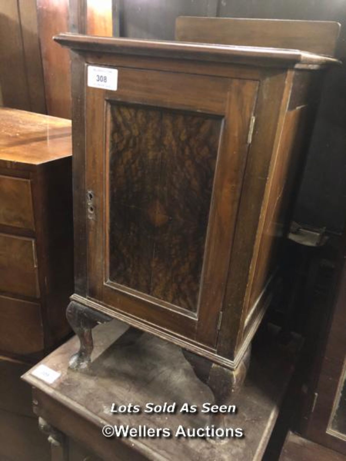 SMALL SIDE CABINET, 17 X 17 X 33.5 INCHES / LOCATED AT VICTORIA ANTIQUES, WADEBRIDGE, PL27 7DD