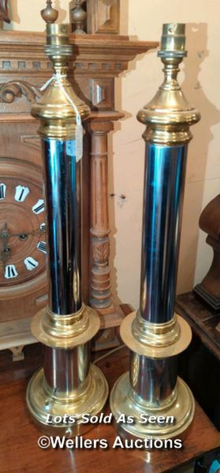 *PAIR OF LARGE TABLE LAMPS / LOCATED AT VICTORIA ANTIQUES, WADEBRIDGE, PL27 7DD