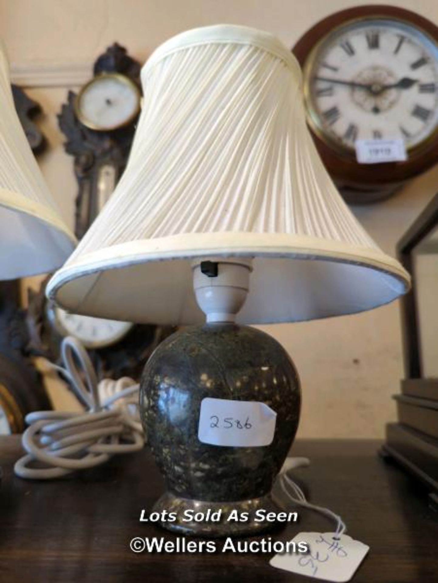 *TWO SERPENTINE TABLE LAMPS, THE LARGEST 14CM / LOCATED AT VICTORIA ANTIQUES, WADEBRIDGE, PL27 7DD - Image 3 of 3