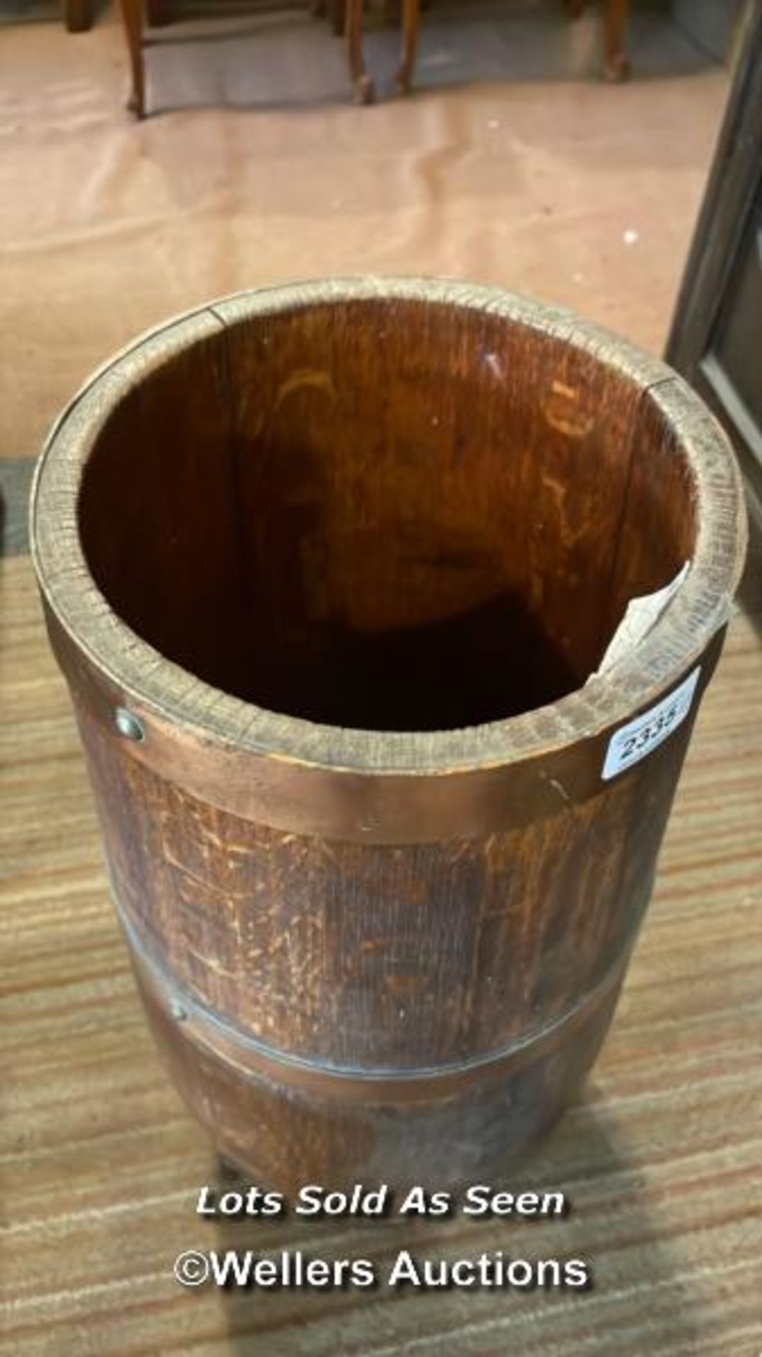 *COPPER BOUND COOPER MADE STICK STAND / LOCATED AT VICTORIA ANTIQUES, WADEBRIDGE, PL27 7DD - Image 2 of 2