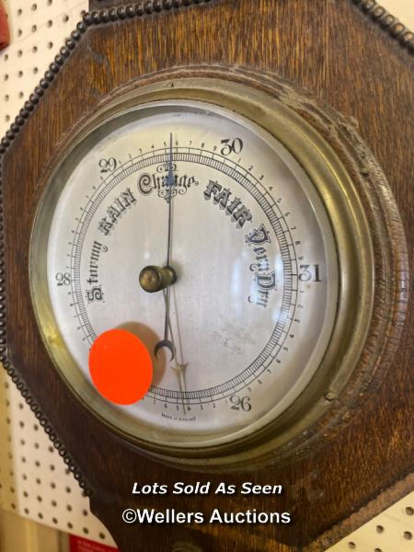 *OAK BAROMETER/THERMOMETER / LOCATED AT VICTORIA ANTIQUES, WADEBRIDGE, PL27 7DD - Image 2 of 2