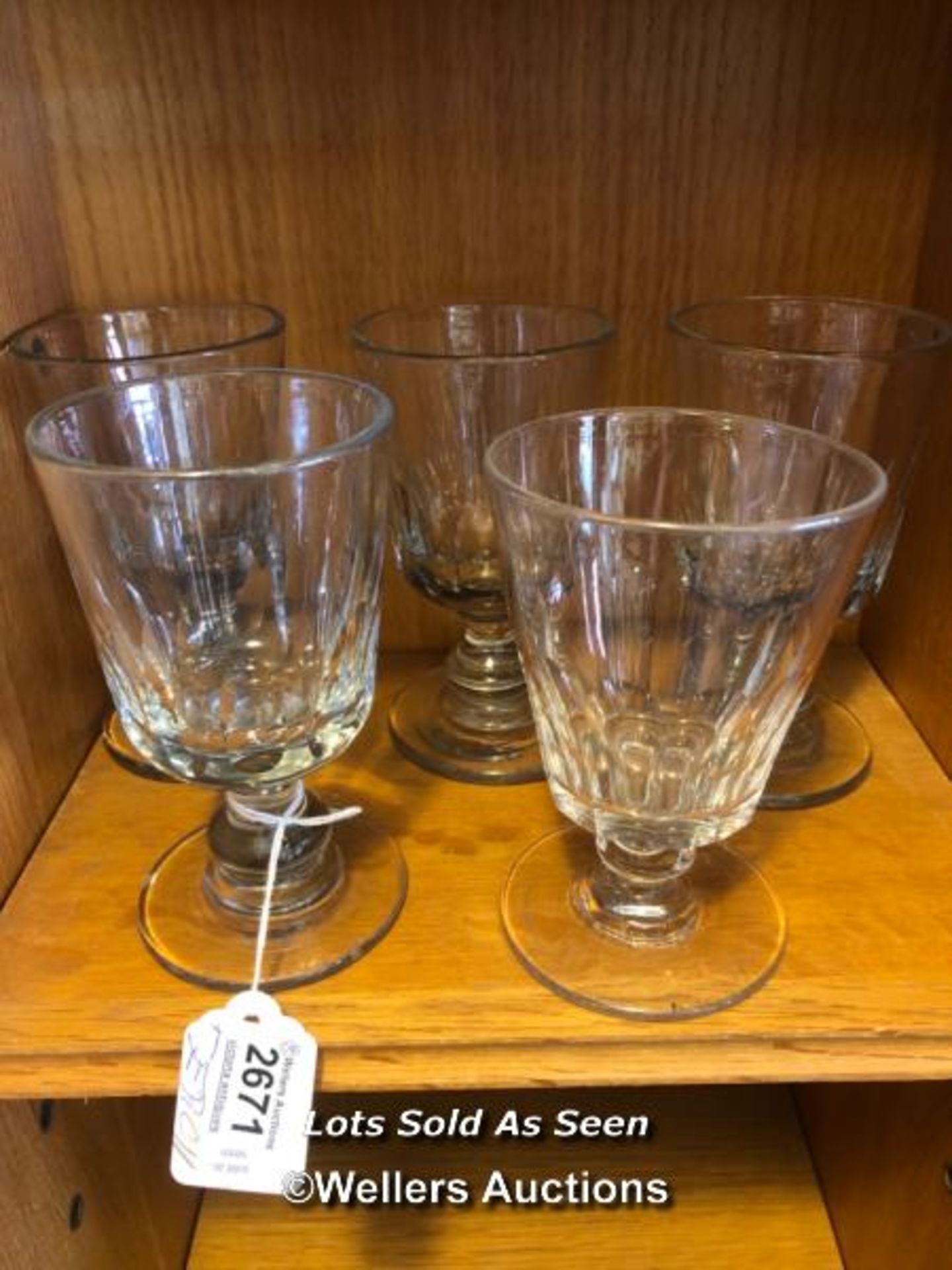 *5X GOOD QUALITY DRINKING GLASSES / LOCATED AT VICTORIA ANTIQUES, WADEBRIDGE, PL27 7DD