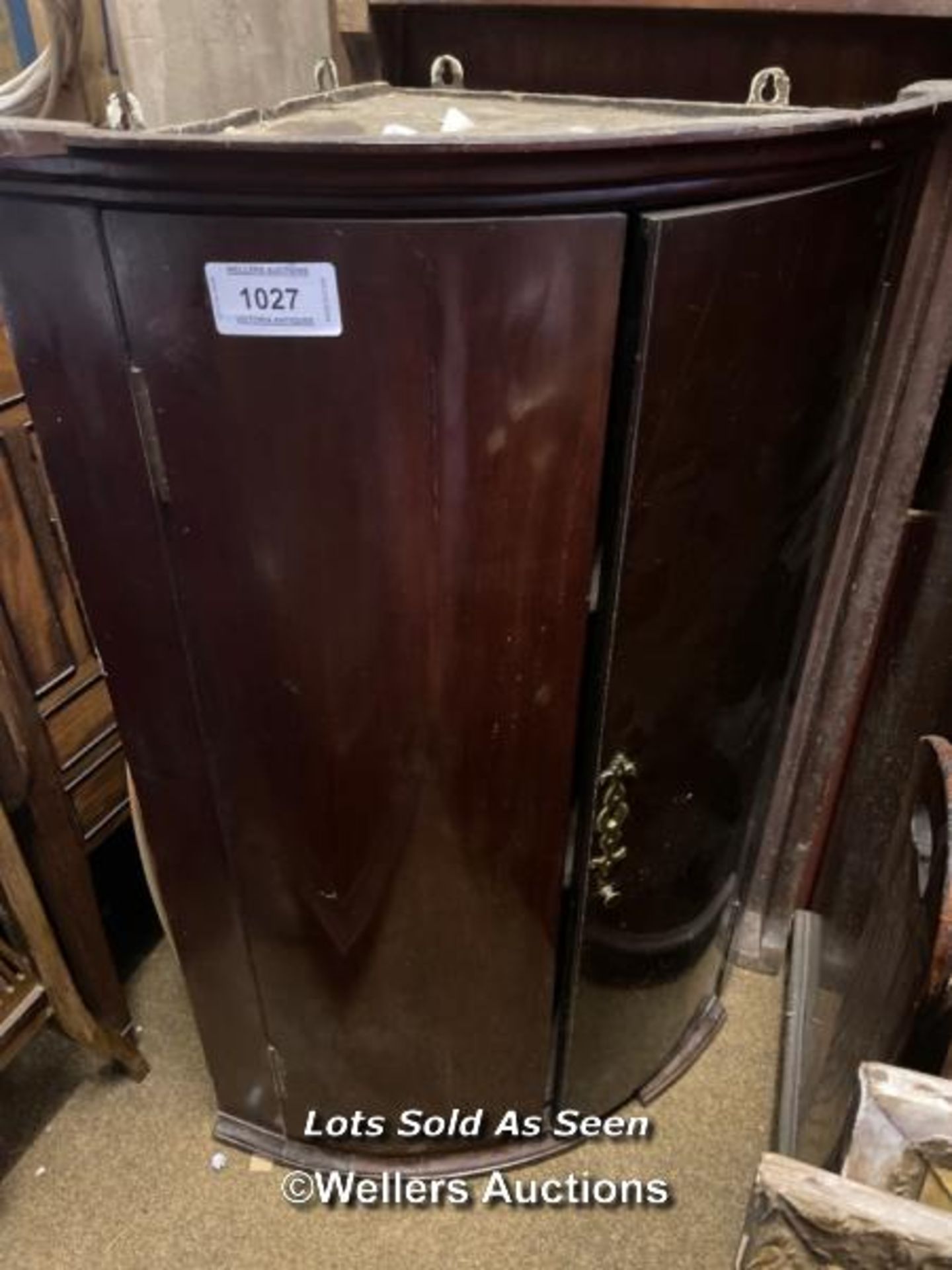 *GEORGIAN BOW FRONTED CABINET, 61 X 68.5 X 91CM / LOCATED AT VICTORIA ANTIQUES, WADEBRIDGE, PL27