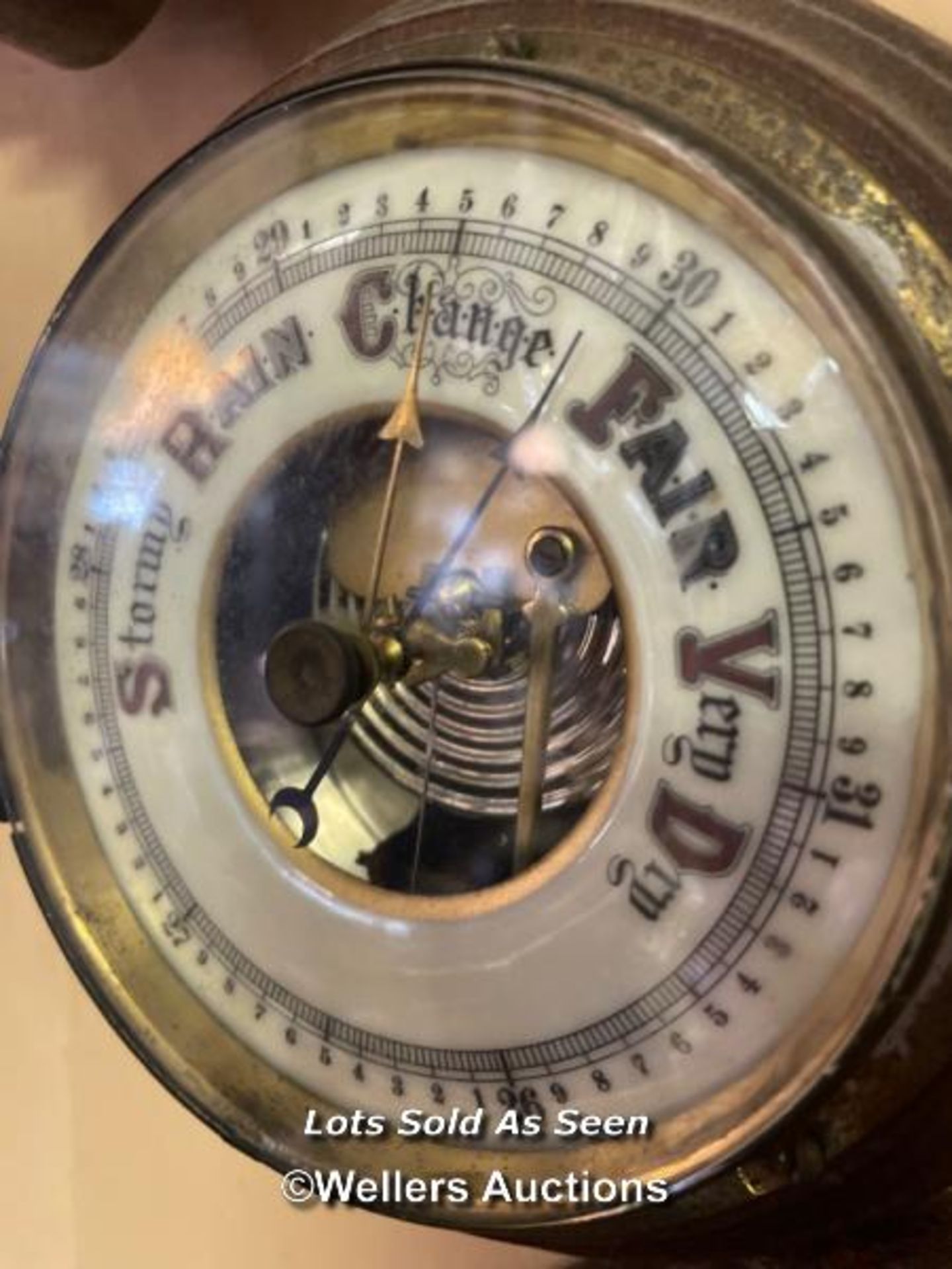 *SMALL CIRCULAR ANEROID BAROMETER / LOCATED AT VICTORIA ANTIQUES, WADEBRIDGE, PL27 7DD - Image 2 of 2
