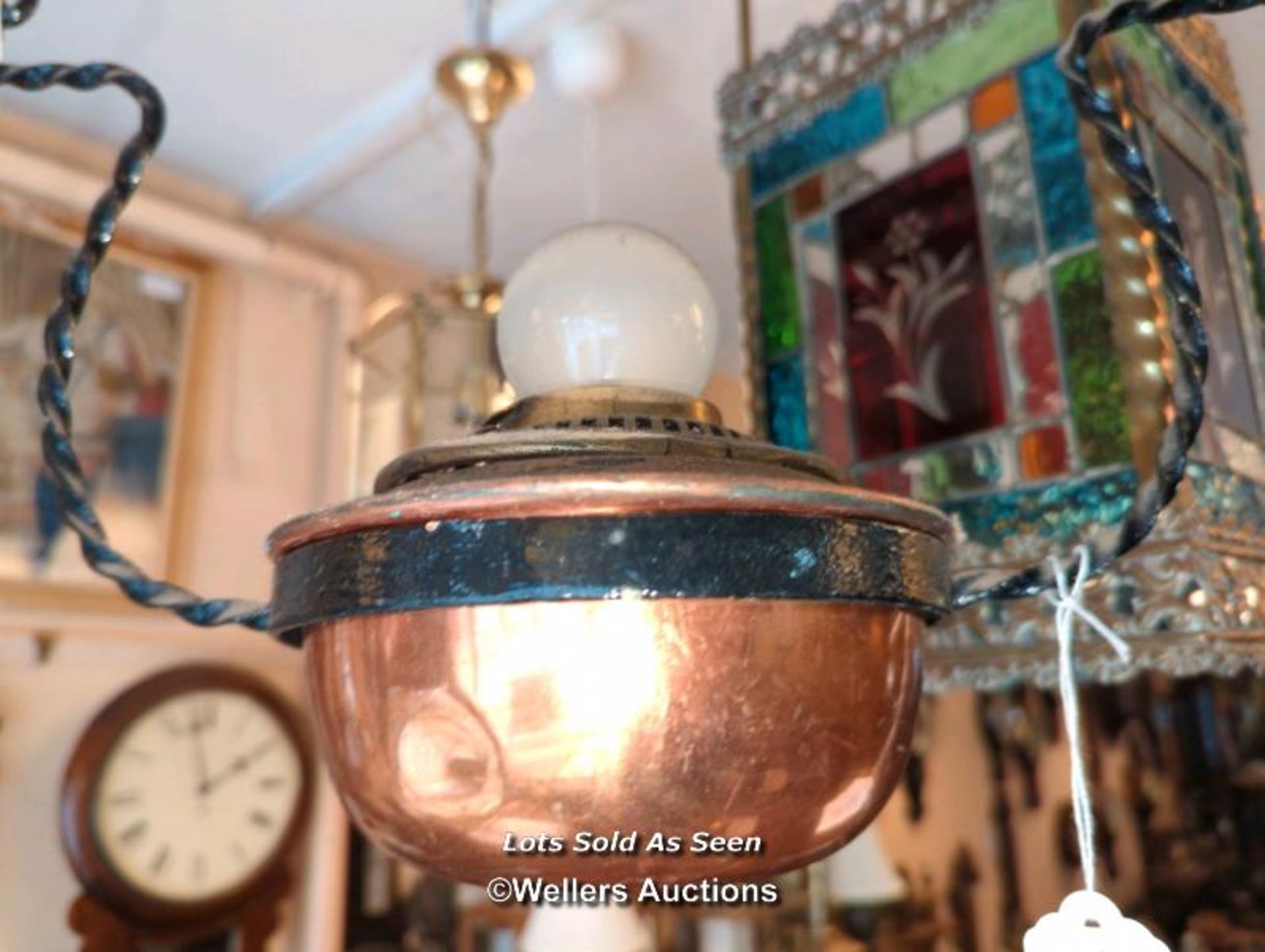 *COPPER PENDANT LIGHT / LOCATED AT VICTORIA ANTIQUES, WADEBRIDGE, PL27 7DD - Image 2 of 2