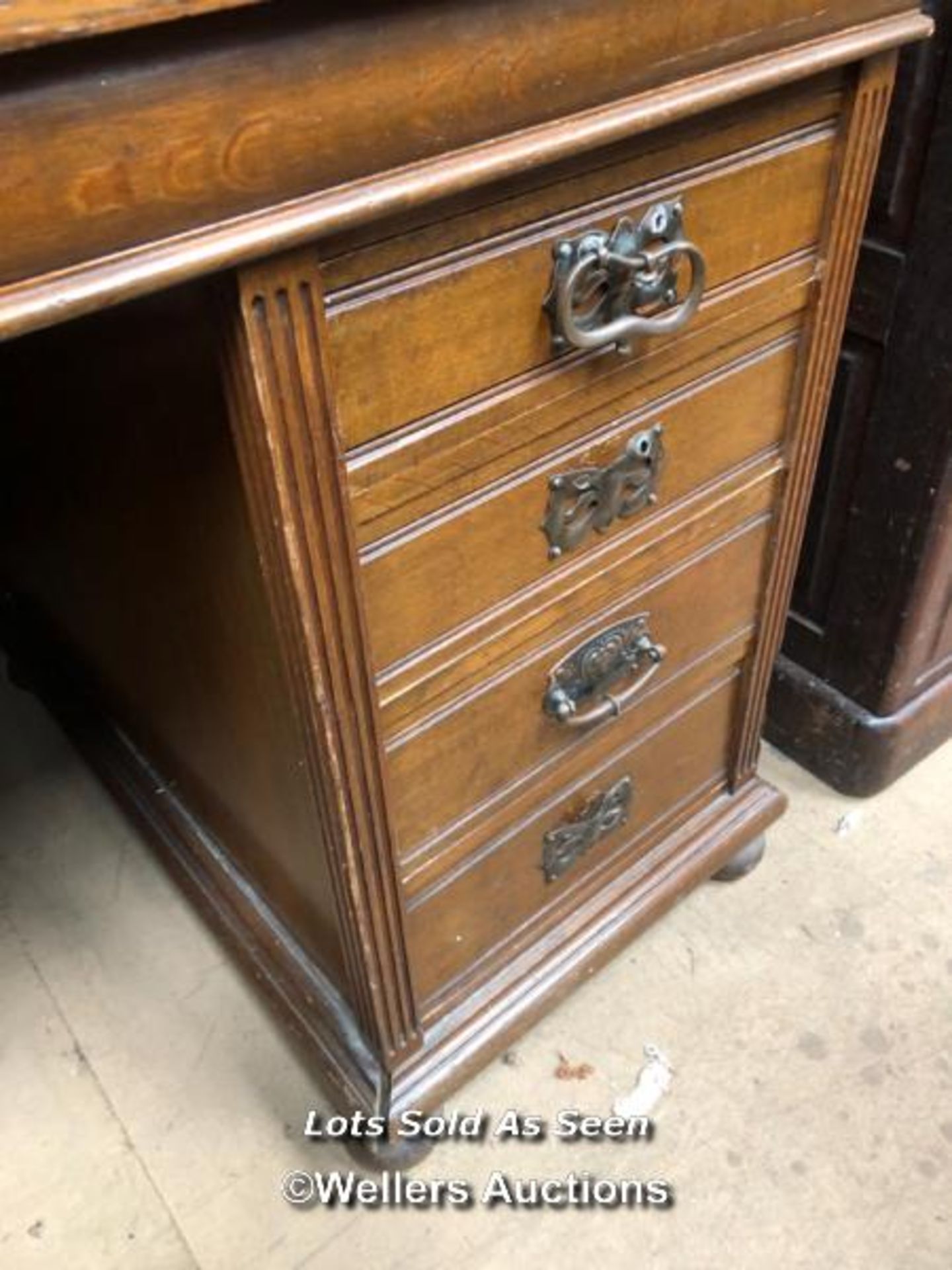 SOPWITH & CO. DESK WITH DROP DOWN INLAID LEATHERETTE WRITERS SHELF, MULTIPLE COMPARTMENTS BEHIND TWO - Image 4 of 6