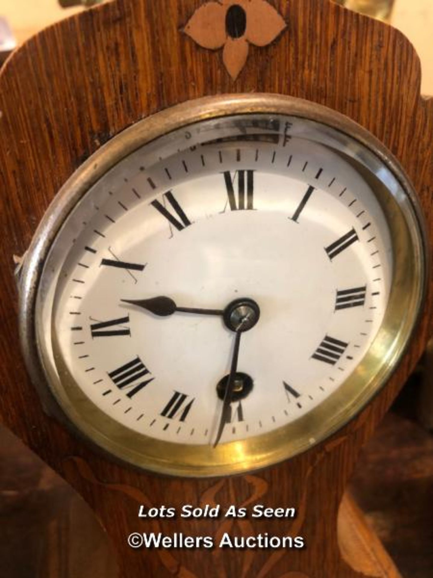 *EDWARDIAN BRASS INLAID ROSEWOOD MANTEL CLOCK / LOCATED AT VICTORIA ANTIQUES, WADEBRIDGE, PL27 7DD - Image 2 of 3