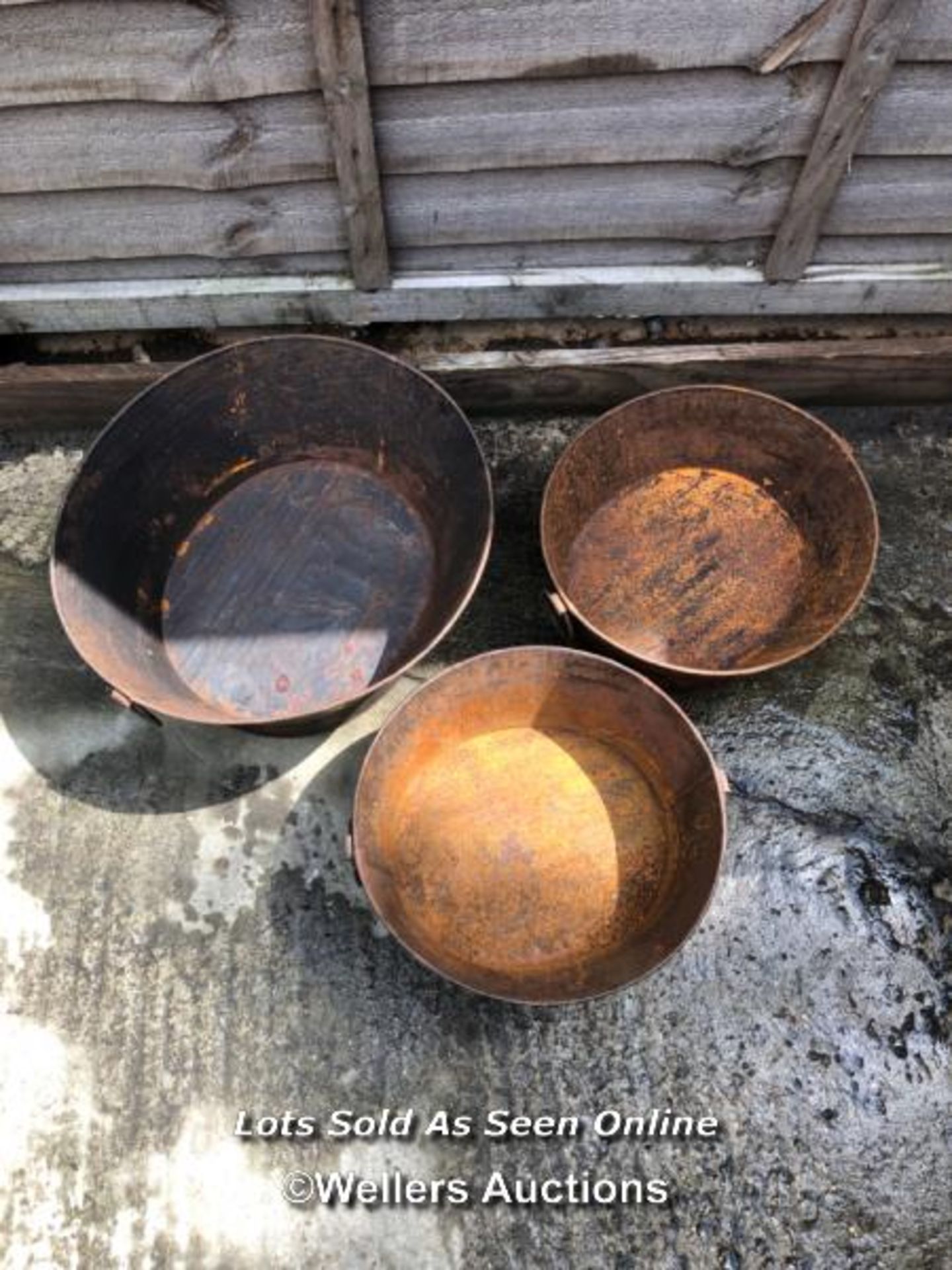 *3X GALVANISED BUCKETS WITH HANDLES, LARGEST 20CM (H) X 42CM (DIA) / COLLECTION LOCATION: WELLERS - Image 2 of 2