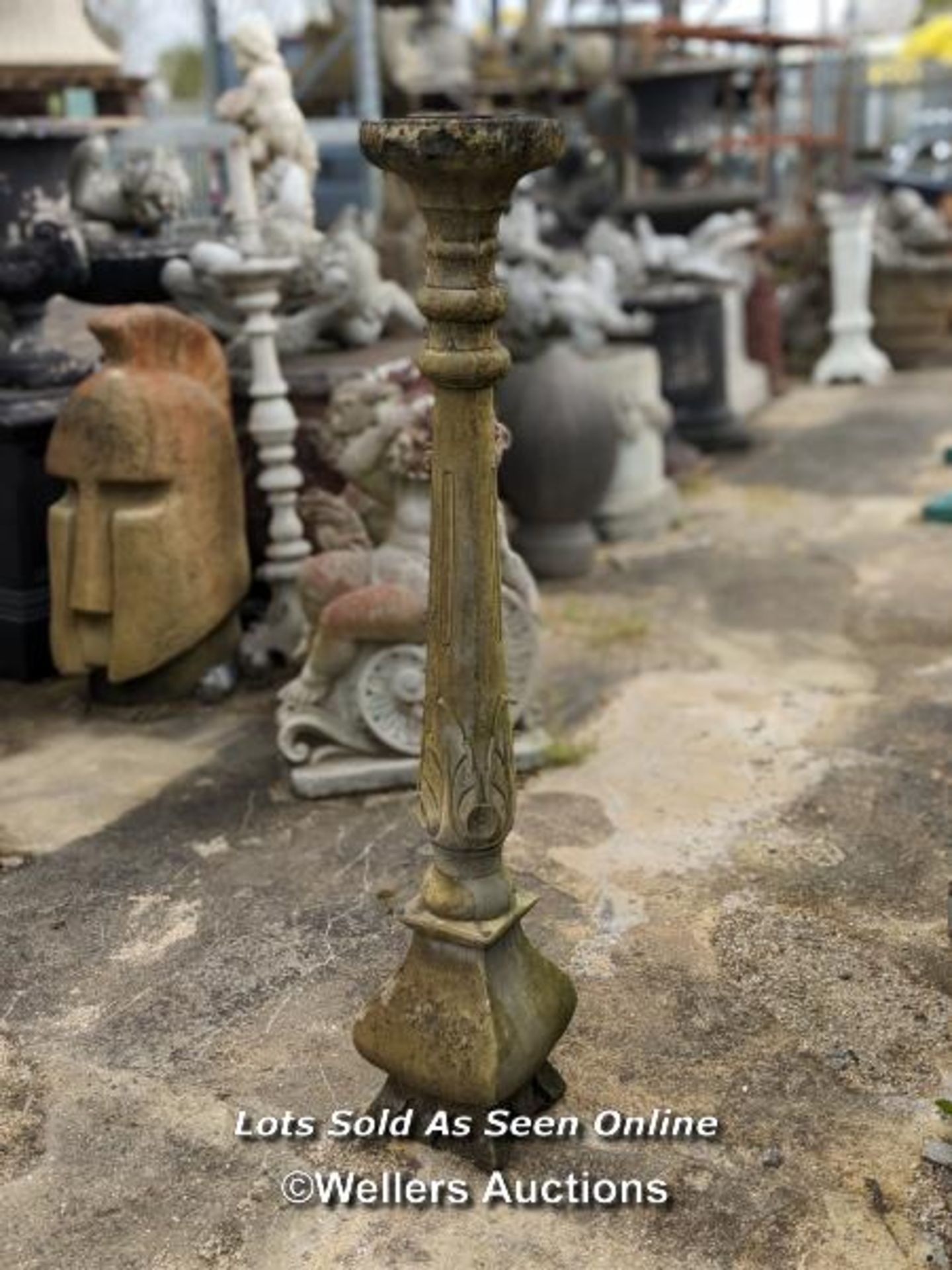 *RECONSTITUTED STONE CANDLESTICK, 126CM (H), TOP: 22CM X 22CM, BASE: 23CM X 23CM / COLLECTION - Image 2 of 4