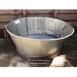 *LARGE GALVANISED TUB WITH HANDLES, 27CM (H) X 62CM (DIA) / COLLECTION LOCATION: WELLERS AUCTIONS (