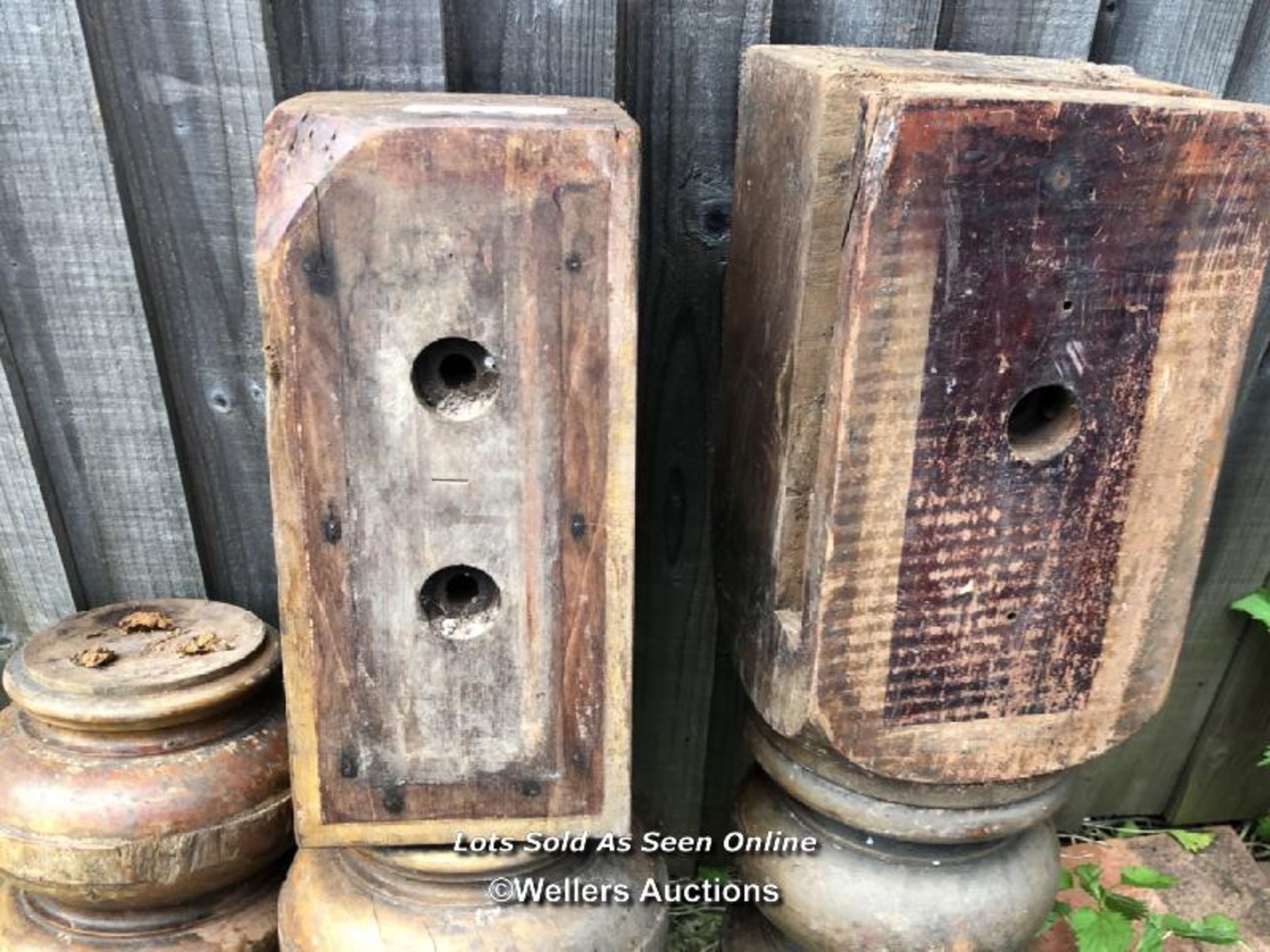 3X VICTORIAN MAHOGANY SNOOKER TABLE LEGS, 1X MISSING TOP, 81CM (H) / COLLECTION LOCATION: WEST - Image 3 of 3