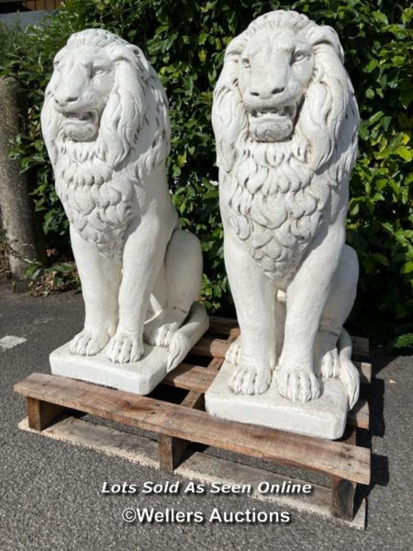 *PAIR OF SITTING LIONS IN CAST STONE AND WHITE CRUSHED MARBLE, EACH IS 80CM (H), 49CM X 30CM AT - Image 4 of 5