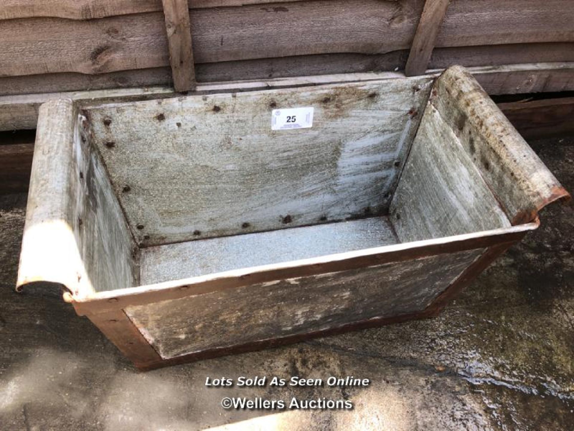 *GALVANISED RECTANGULAR PLANTER, 30CM (H) X 60CM (L) X 30CM (D) / COLLECTION LOCATION: WELLERS