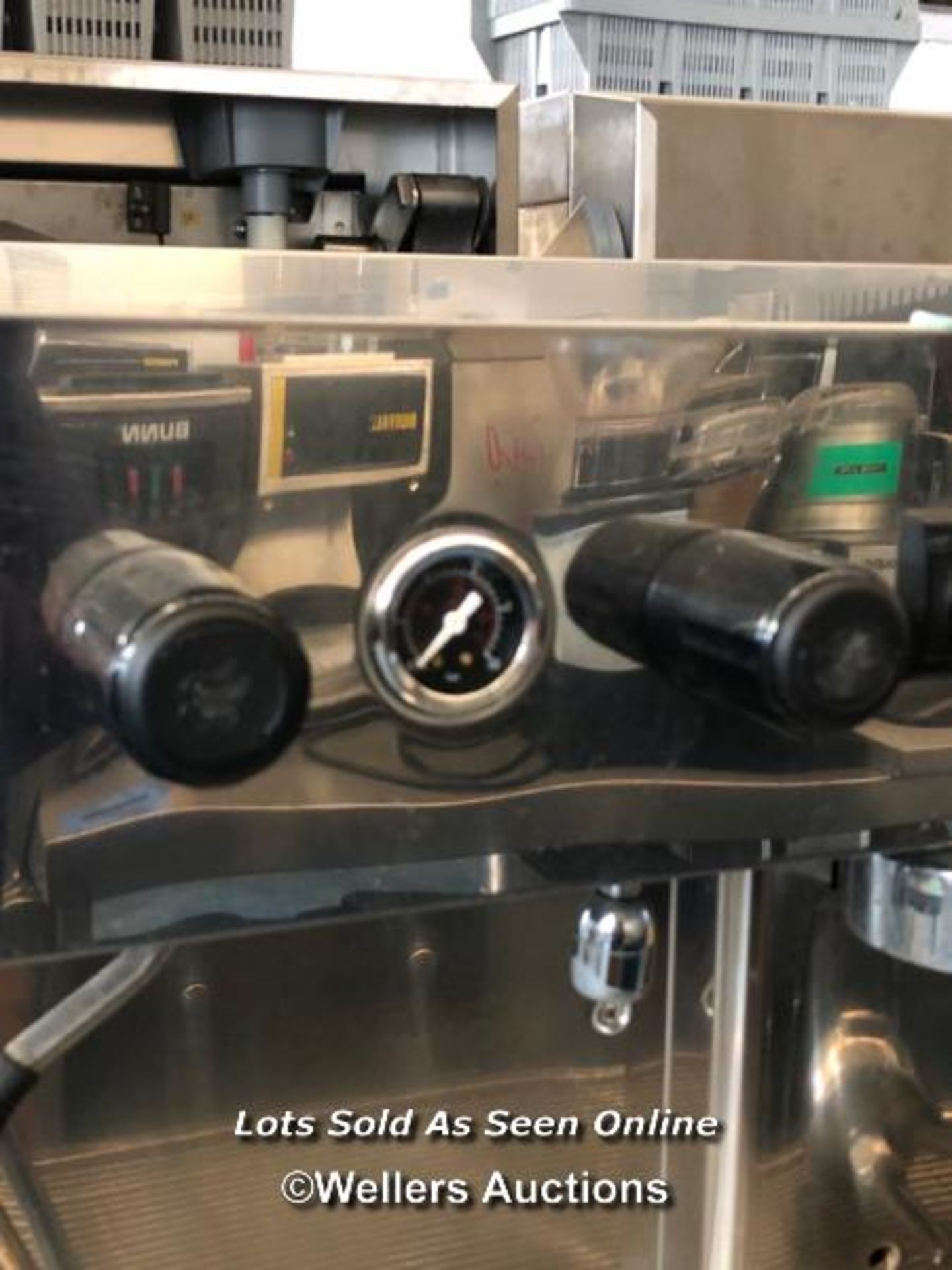 MONROC COMMERCIAL COFFEE MACHINE, 45CM (H) X 65CM (W) X 54CM (D) / COLLECTION LOCATION: PETERBOROUGH - Image 6 of 7