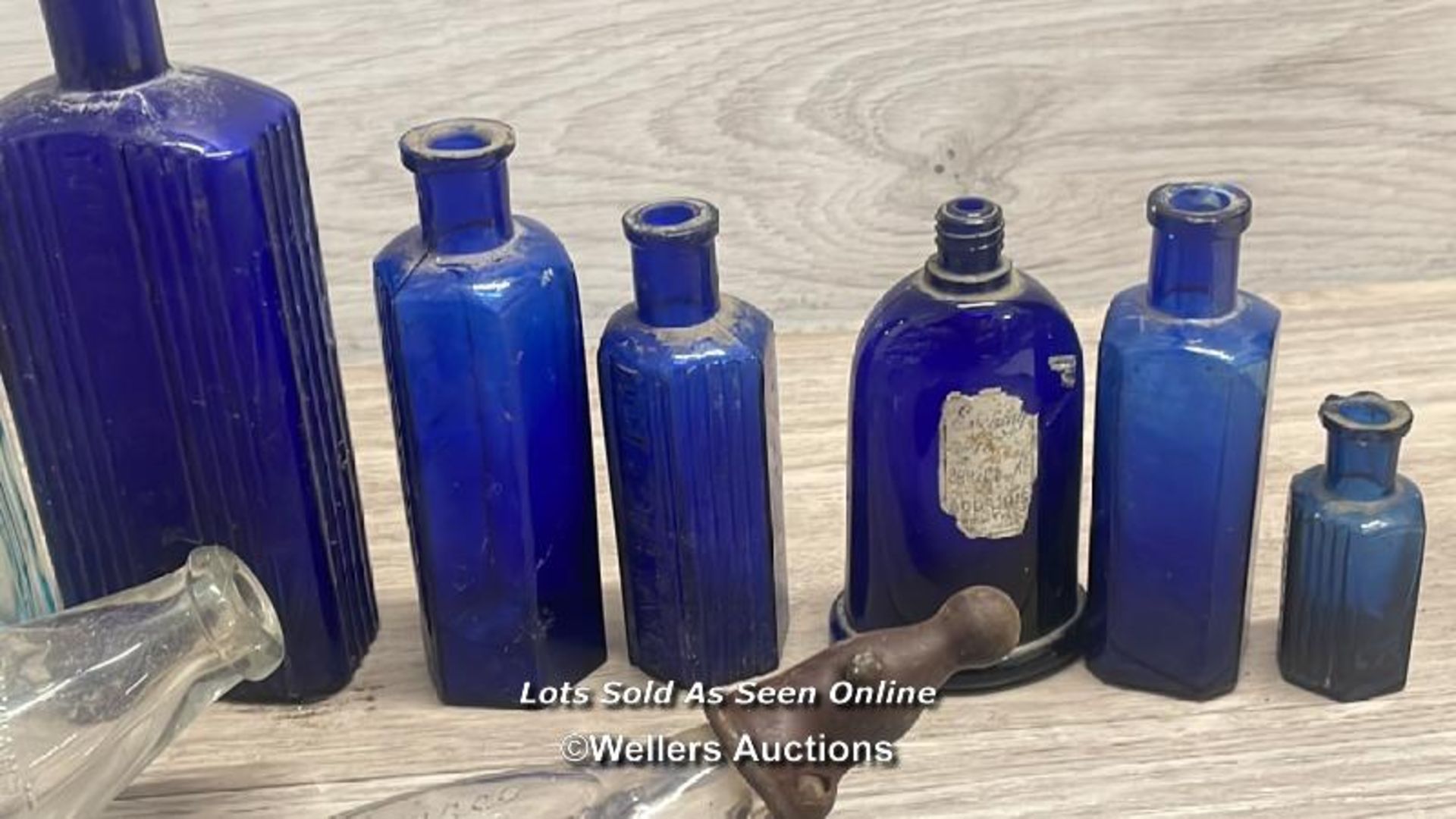 ASSORTED APOTHECARY BOTTLES - Image 3 of 4