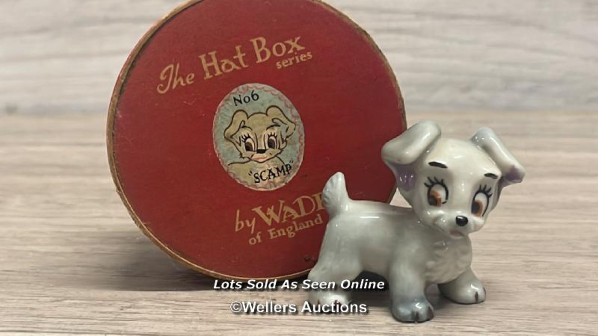 FOUR DISNEY HAT BOX SERIES FUGURINES BY WADE INCLUDING BAMBI, THUMPER, SCAMP AND LUCKY - Image 3 of 5