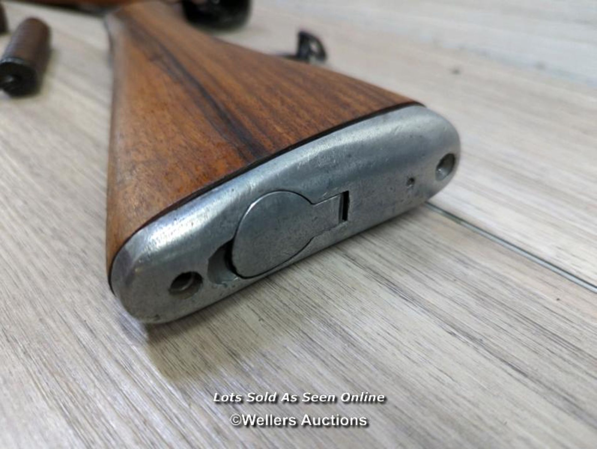 *FN SLR L1A1 WOOD FURNITURE - Image 2 of 5