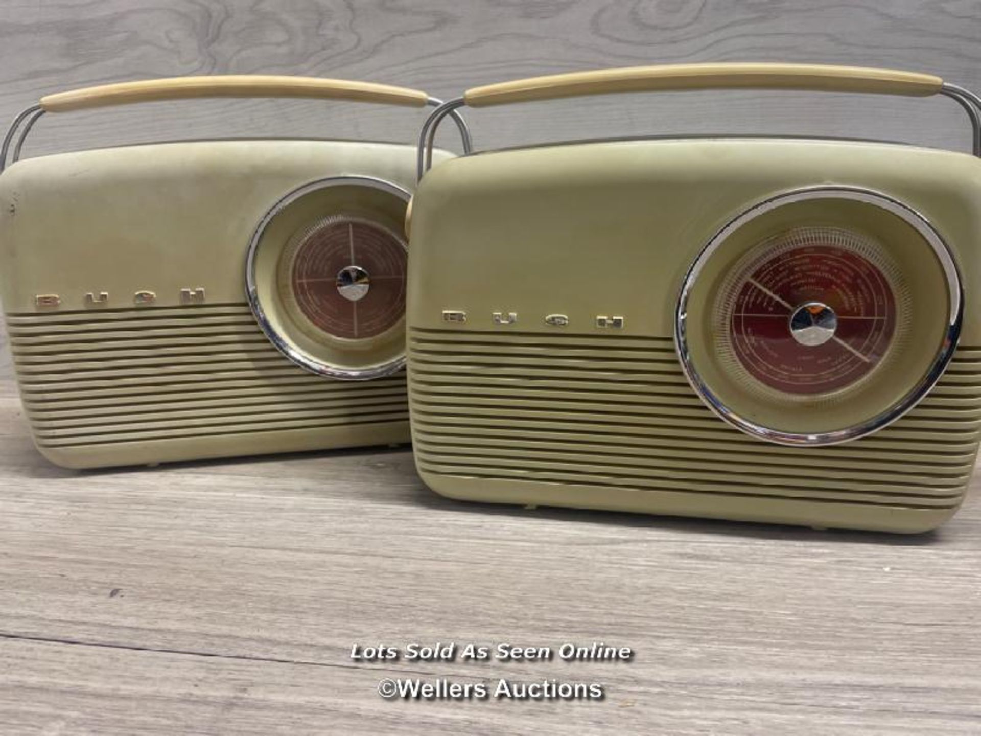 TWO VINTAGE BUSH TR82C RADIOS