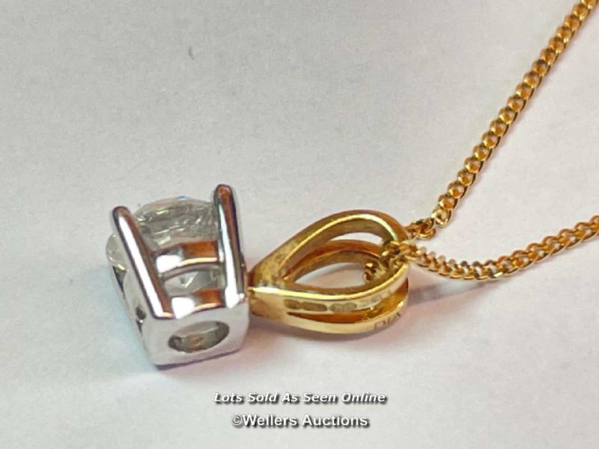 18CT YELLOW GOLD PENDANT & CHAIN, DIAMOND SET IN 18CT WHITE GOLD, DIAMOND WEIGHT APPROX. 0.40CT, - Bild 2 aus 6