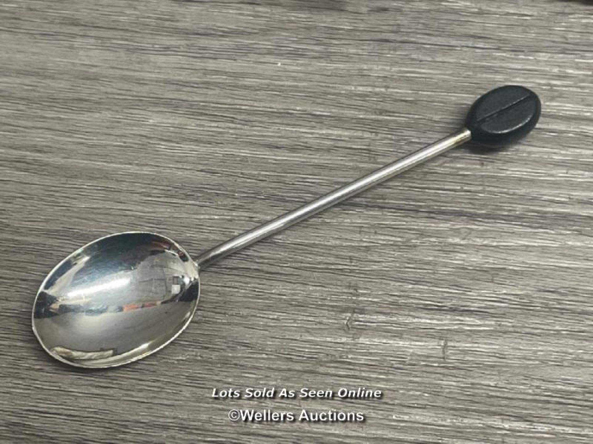 A SET OF HALLMARKED SILVER COFFEE SPOONS - Image 3 of 3