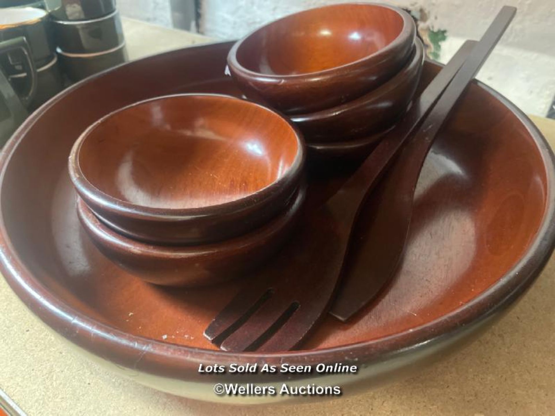 WOODEN SALAD BOWL SET FROM TRINIDAD