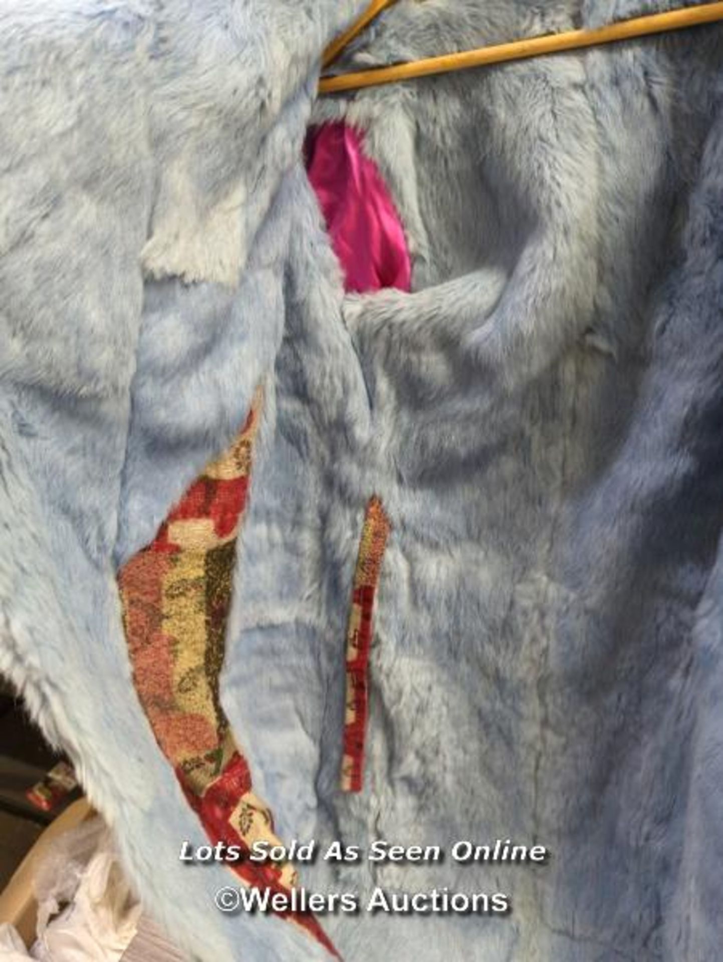 *VOYAGE INVEST IN THE ORIGINAL WOOL COAT LINED WITH 100% RABBIT FUR - Image 5 of 6