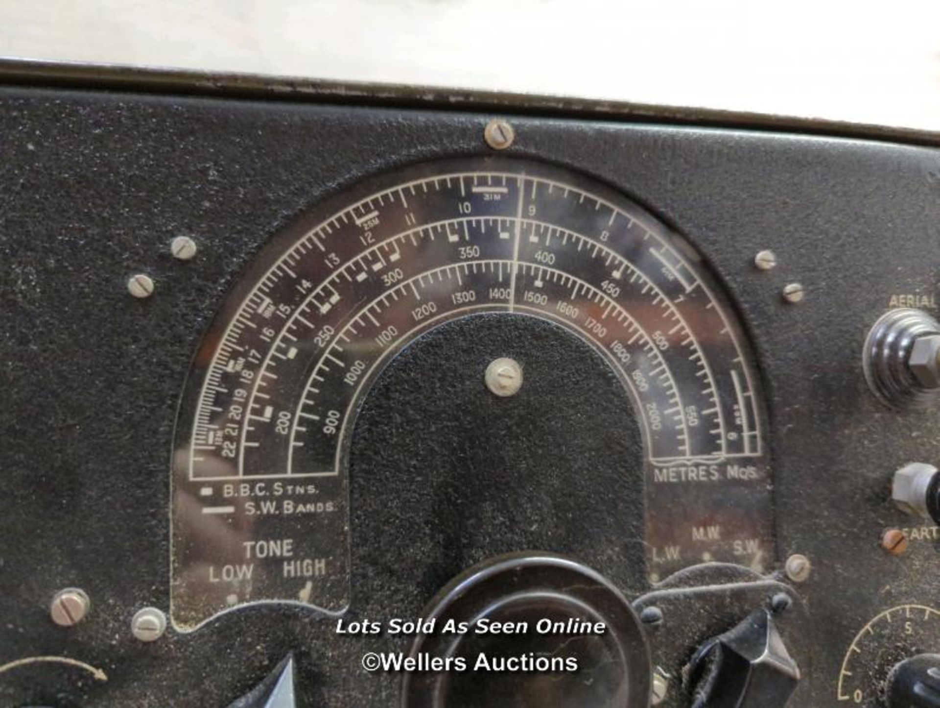 *WW2 BRITISH MILITARY RADIO COMMUNICATION RECEIVER, PYE A. 27718 P.C.R - Image 9 of 10