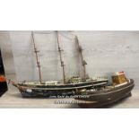 TWO WOODEN MODEL SHIPS INCLUDING THE CUTTY SARK, LARGEST 80 X 53CM