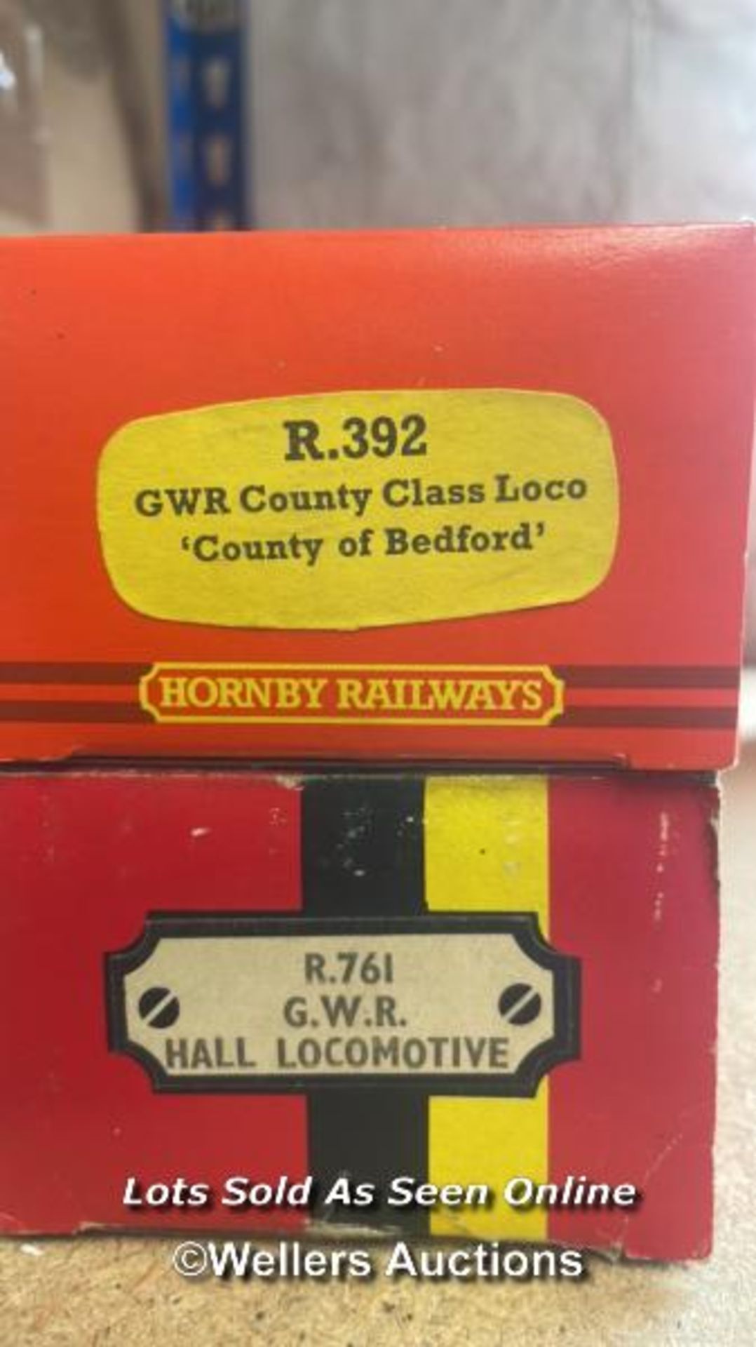 FIVE BOXED HORNBY MODEL TRAINS INCLUDING R.761 G.W.R. HALL LOCOMOTIVE - Image 5 of 6