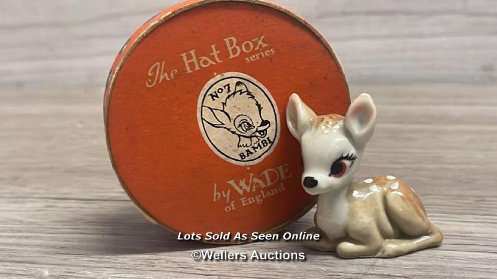 FOUR DISNEY HAT BOX SERIES FUGURINES BY WADE INCLUDING BAMBI, THUMPER, SCAMP AND LUCKY - Image 2 of 5