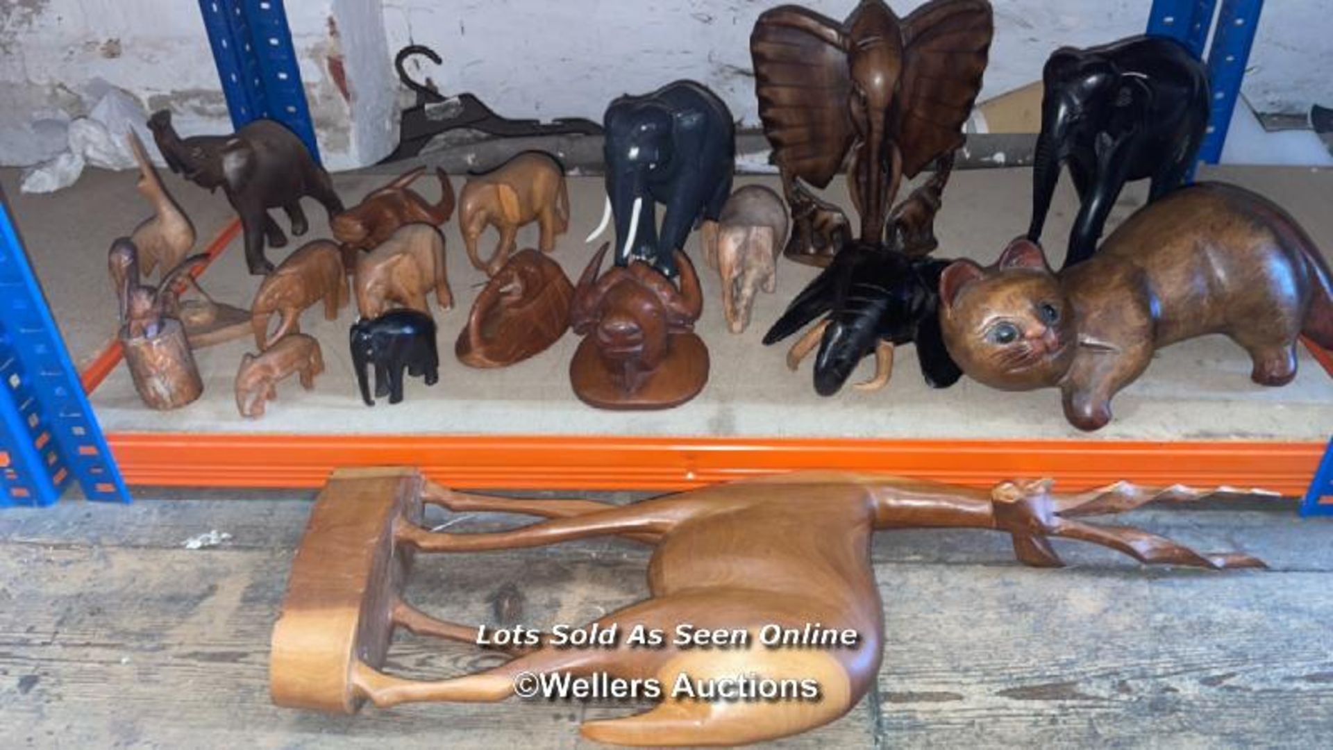 ASSORTED WOODEN ANIMALS