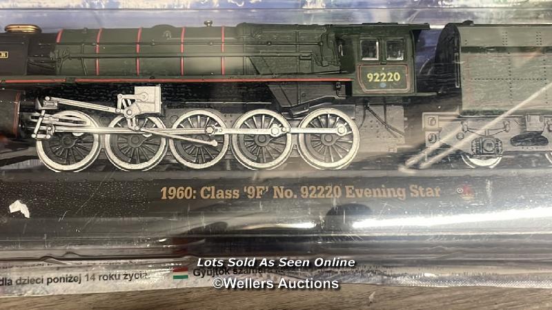 NINE MODEL TRAINS INCLUDING 1938 "DUTCHESS" NO. 6220 - Image 10 of 11